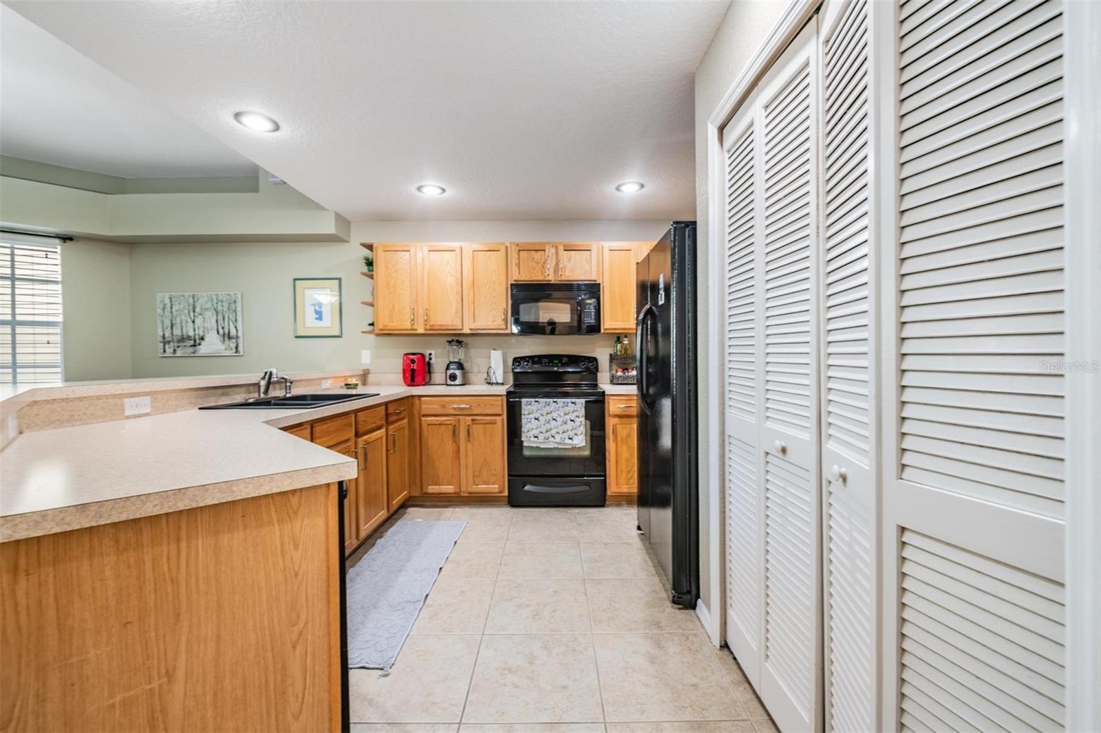 Image 5 of 18 For 1827 Hammocks Avenue 1827