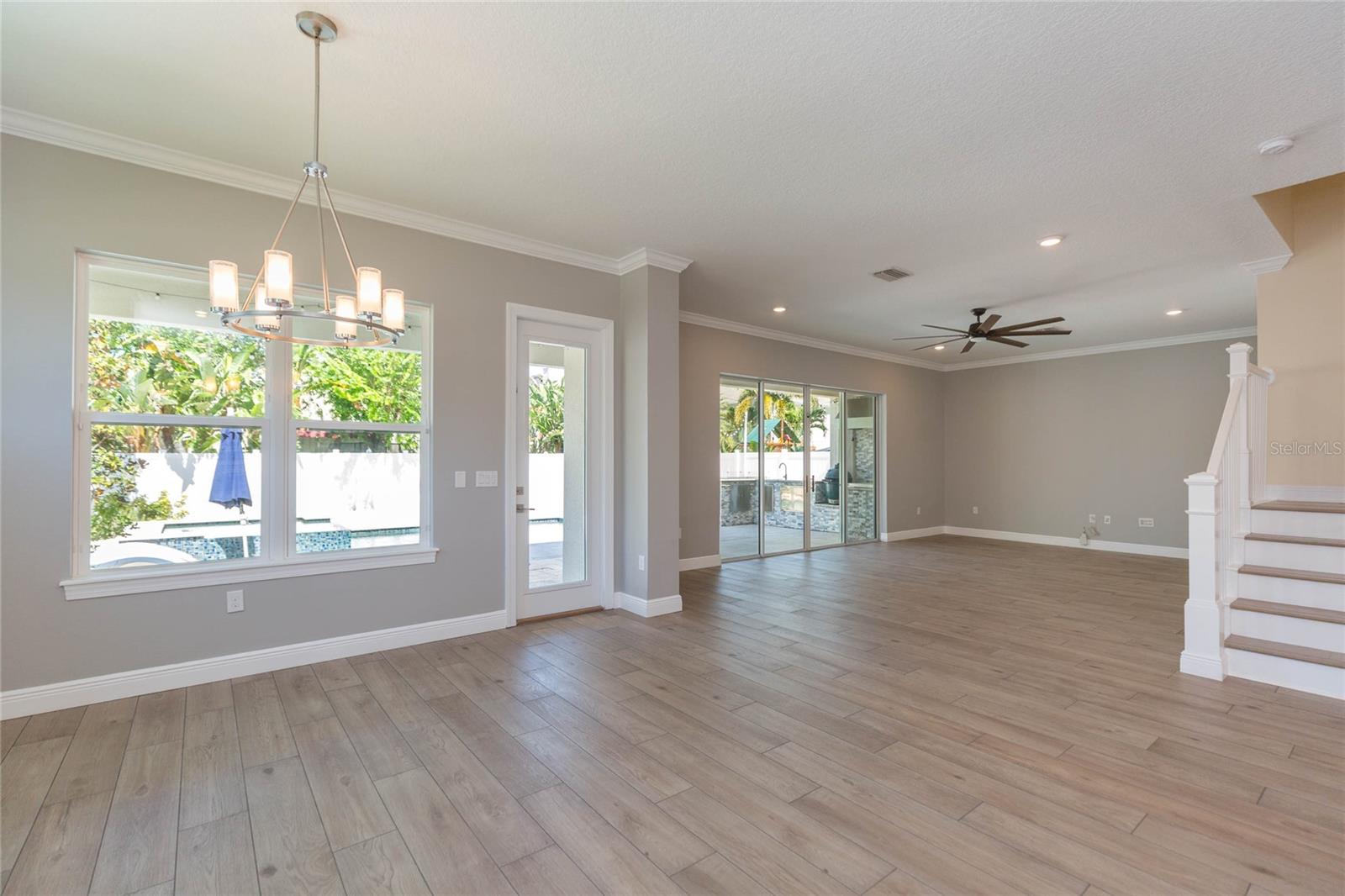 Image 13 of 74 For 3621 De Leon Street