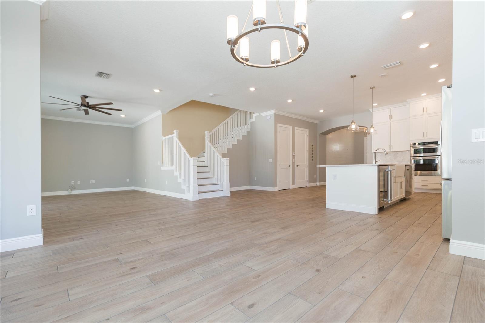 Image 15 of 74 For 3621 De Leon Street