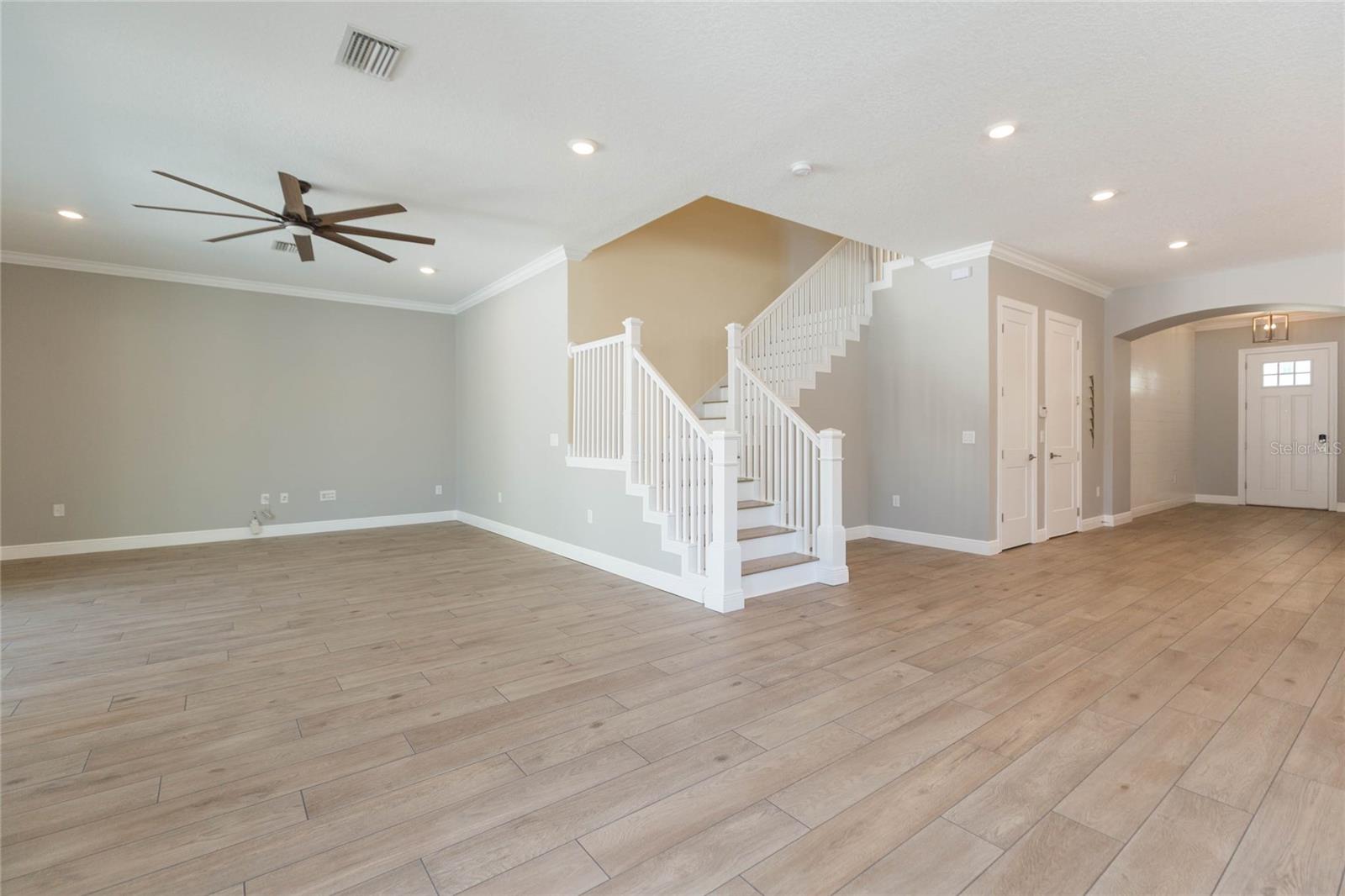 Image 16 of 74 For 3621 De Leon Street