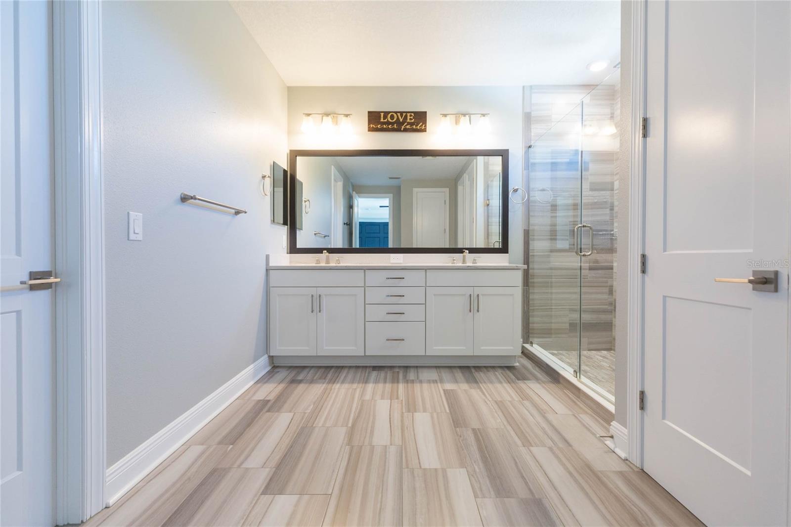 Image 41 of 74 For 3621 De Leon Street