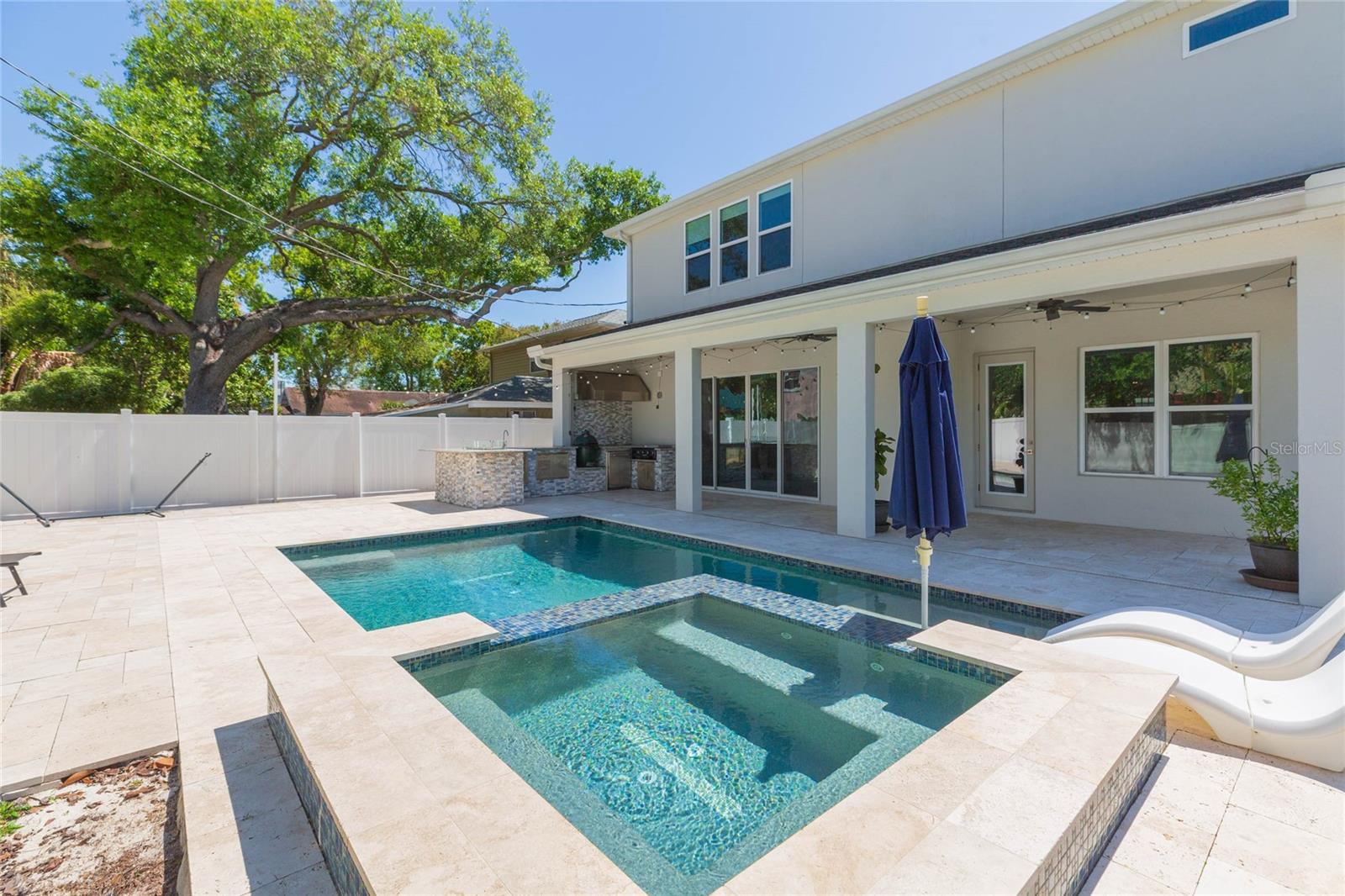 Image 47 of 74 For 3621 De Leon Street