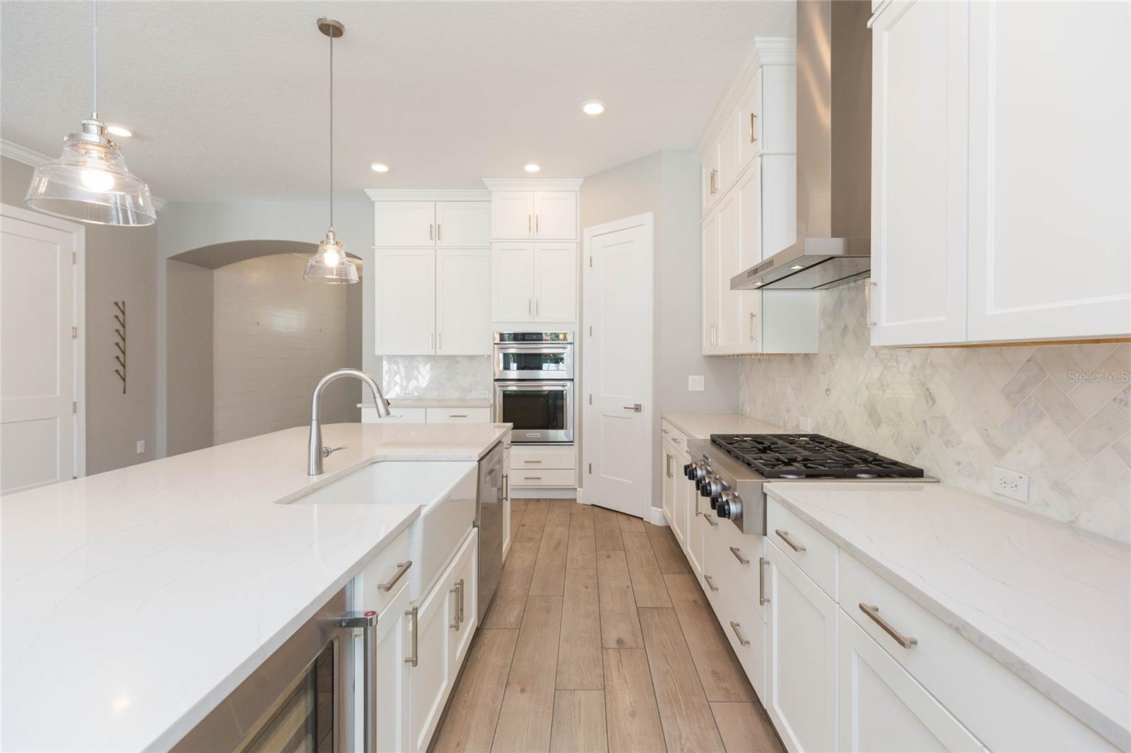 Image 8 of 74 For 3621 De Leon Street