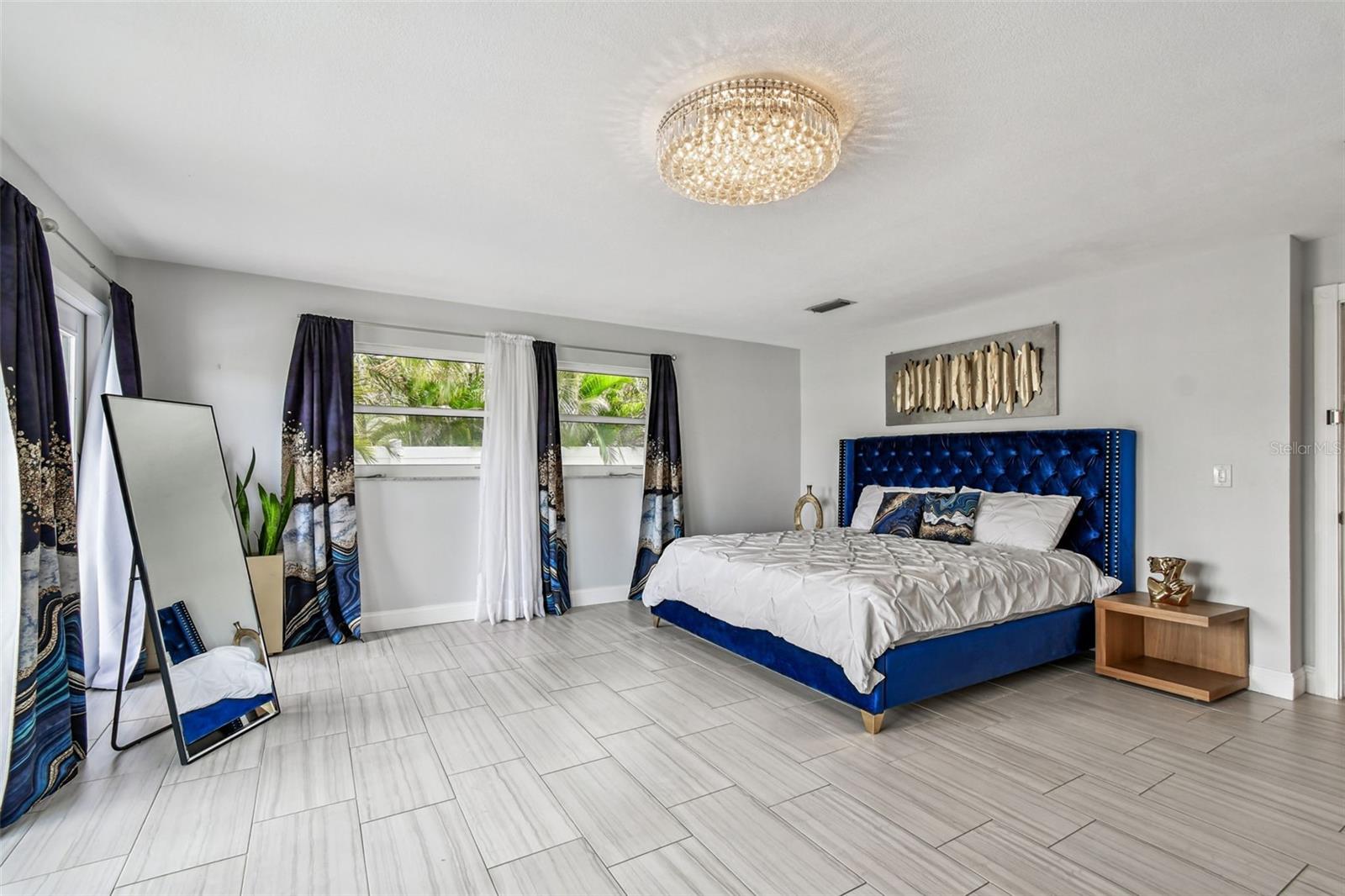 Image 52 of 100 For 221 Howard Drive