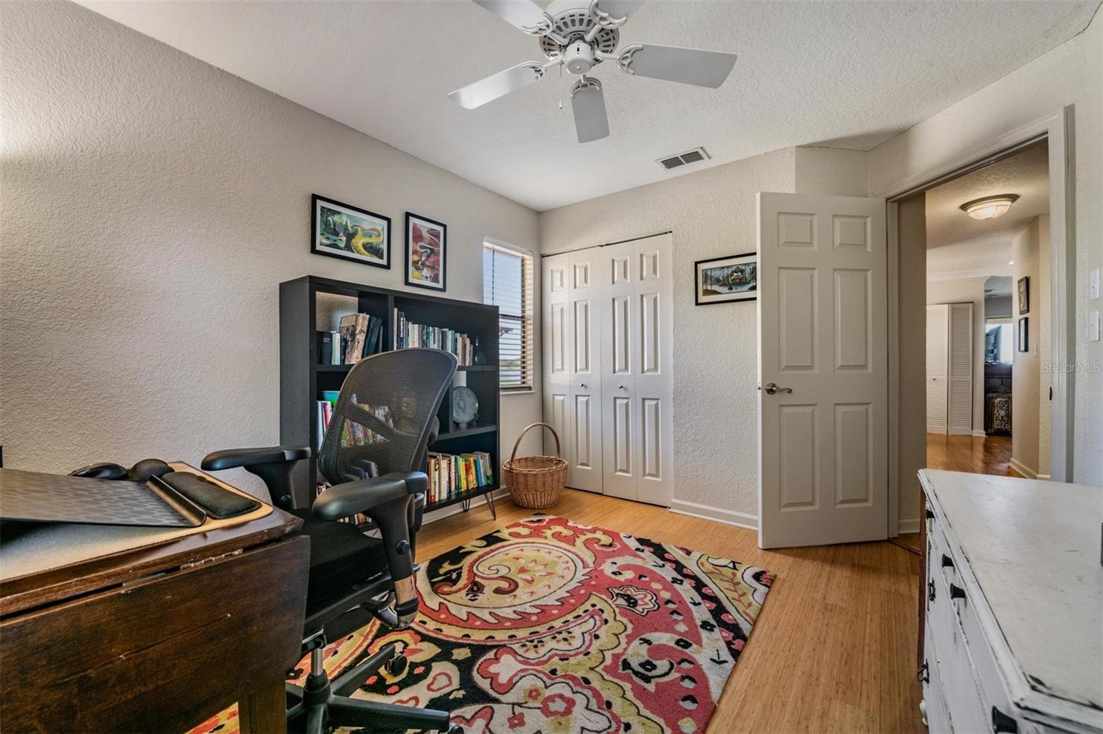 Image 19 of 38 For 10103 Sailwinds Boulevard N 201