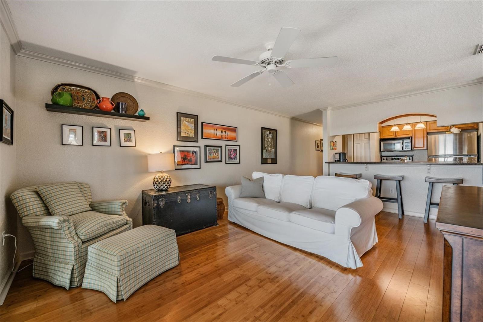 Image 3 of 38 For 10103 Sailwinds Boulevard N 201