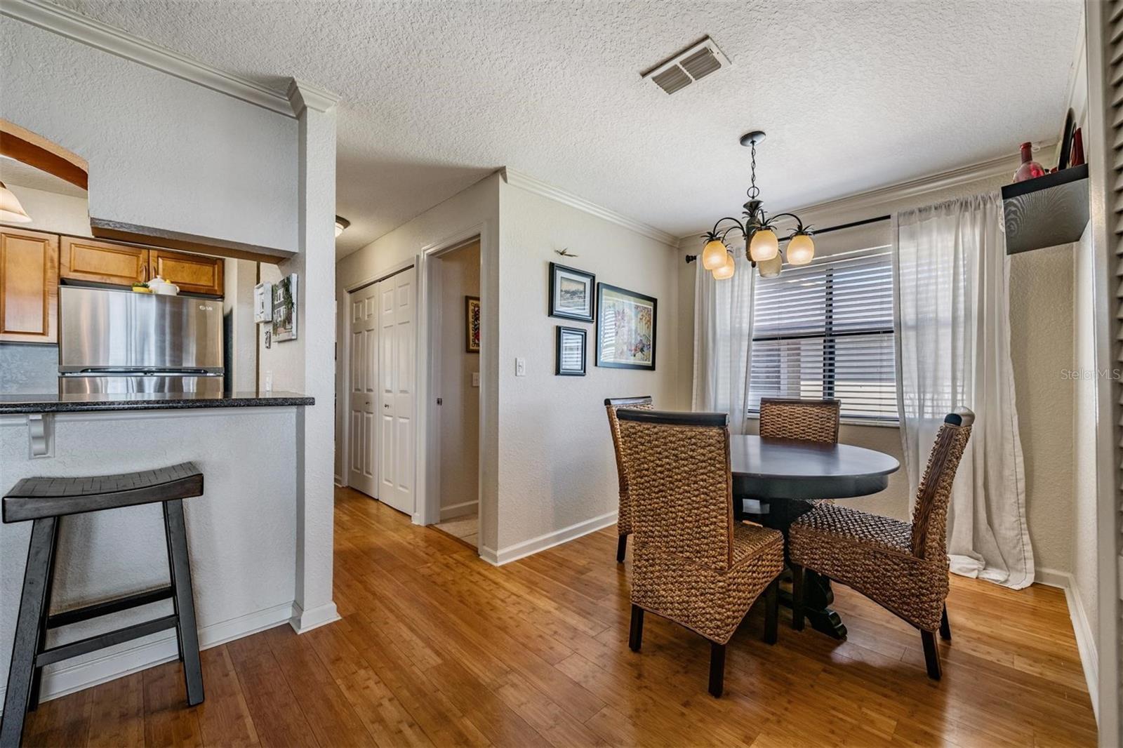 Image 7 of 38 For 10103 Sailwinds Boulevard N 201