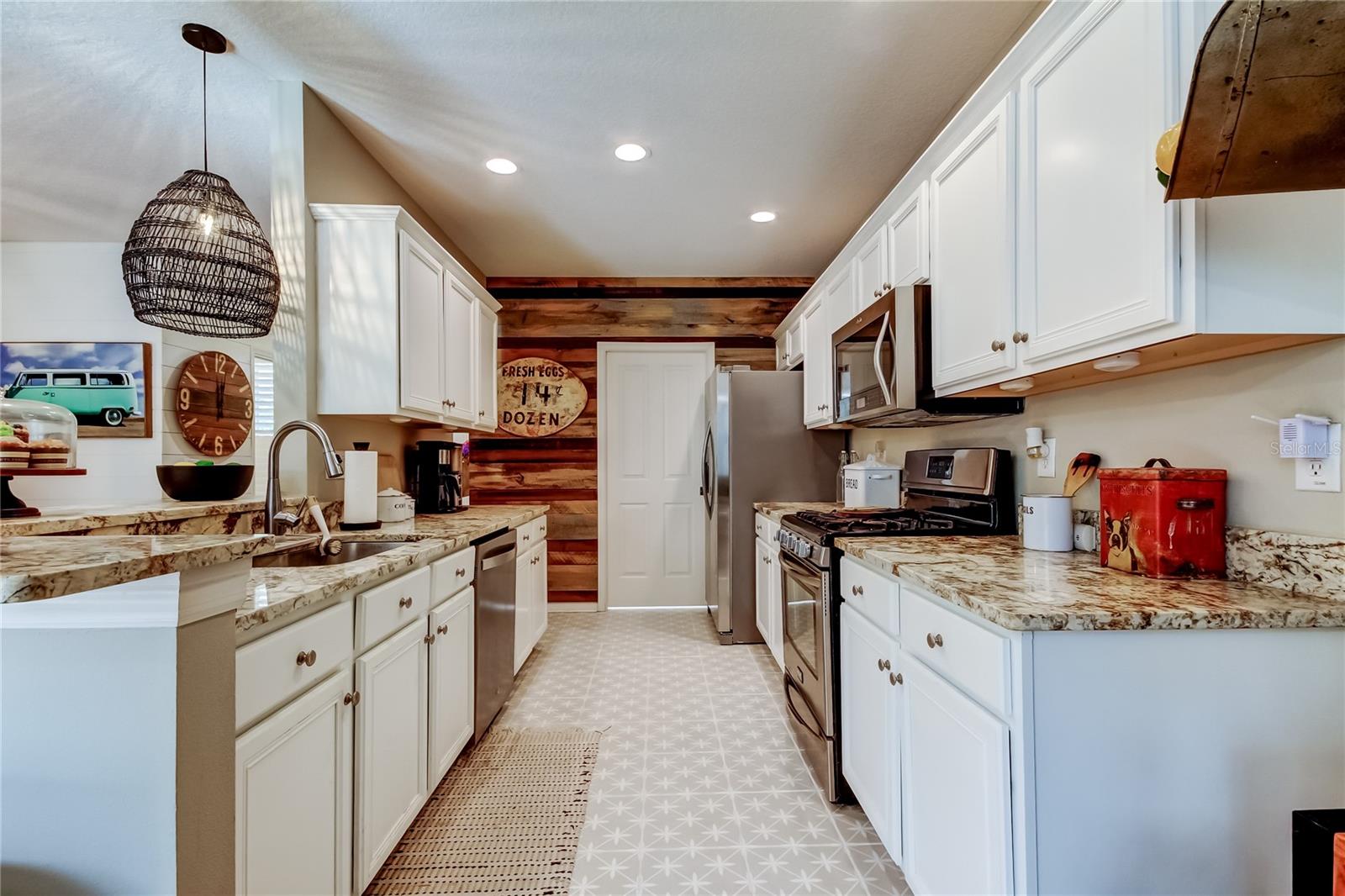 Image 14 of 36 For 10019 Bradwell Place