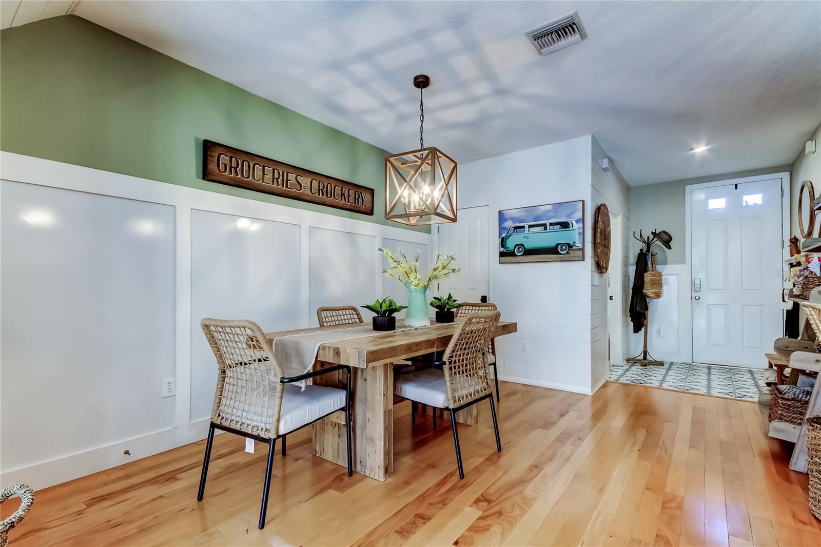 Image 19 of 36 For 10019 Bradwell Place