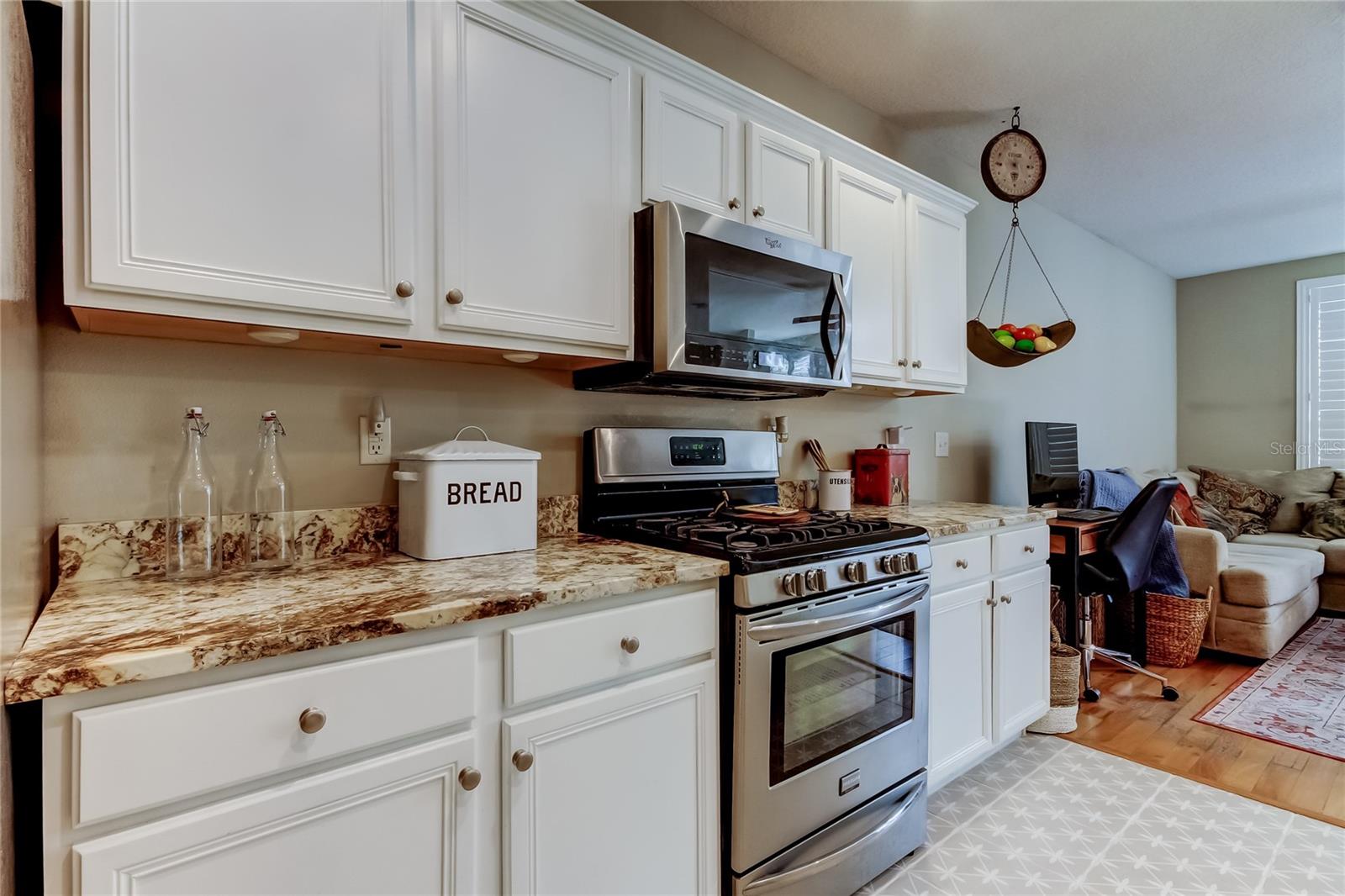 Image 9 of 36 For 10019 Bradwell Place