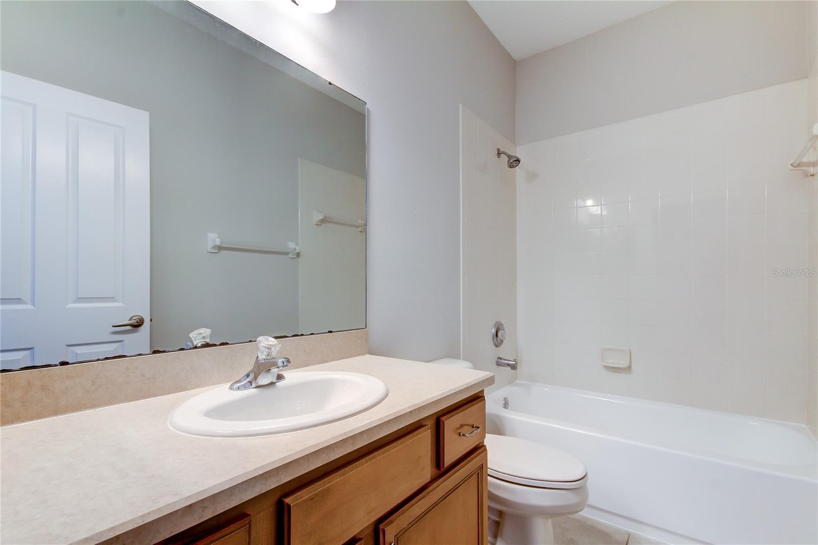 Image 19 of 55 For 14606 Bournemouth Road