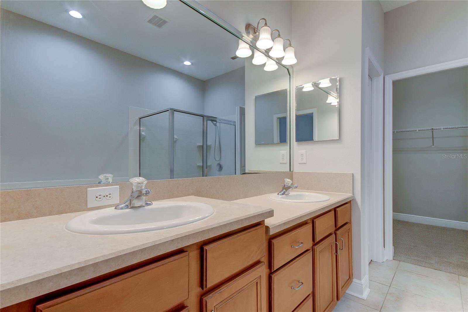 Image 25 of 55 For 14606 Bournemouth Road