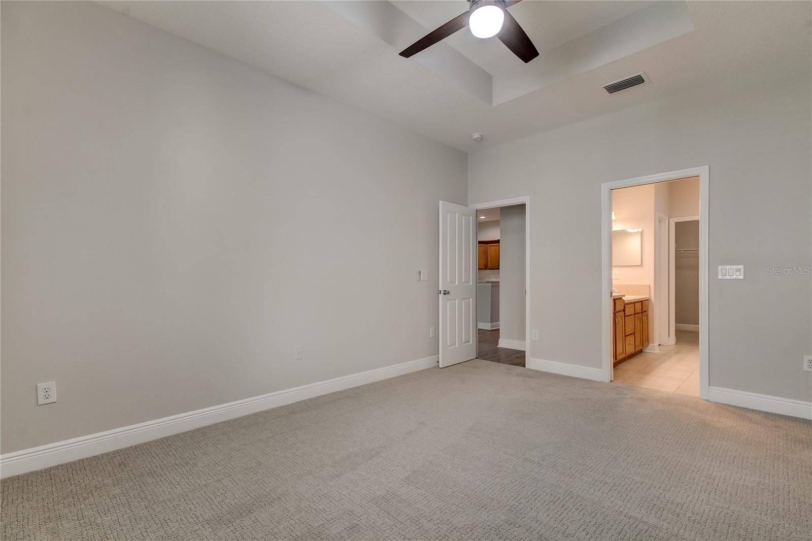 Image 27 of 55 For 14606 Bournemouth Road