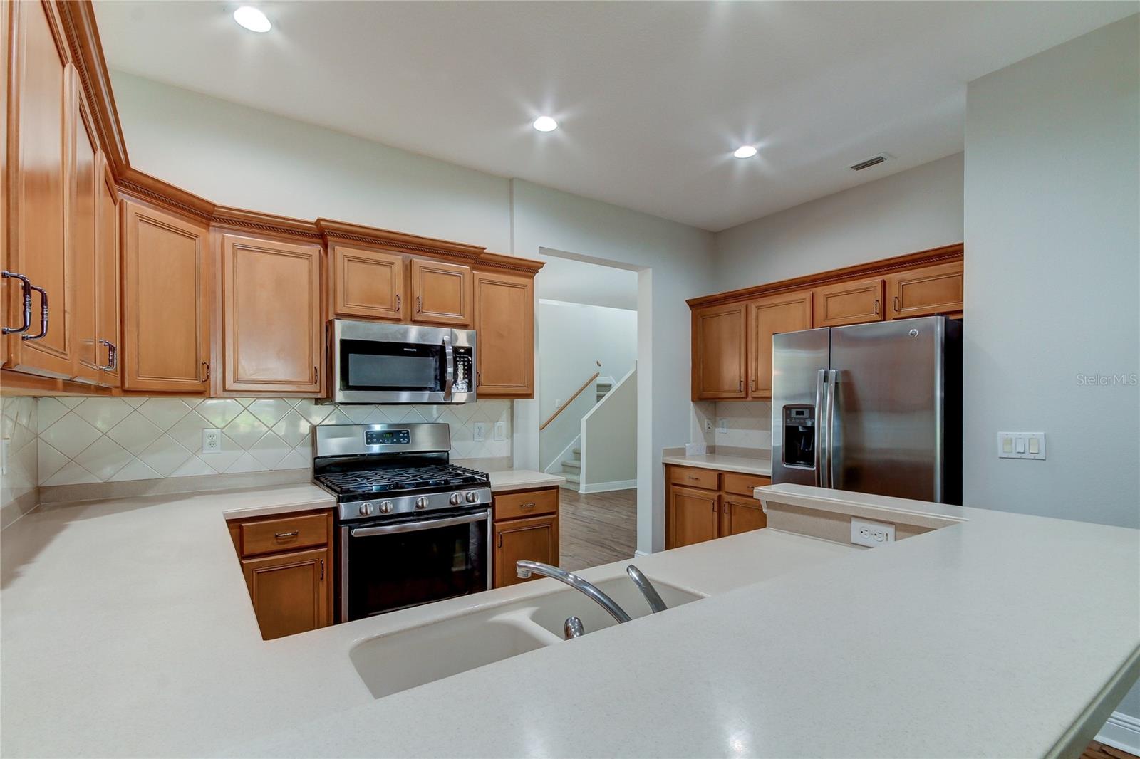 Image 32 of 55 For 14606 Bournemouth Road