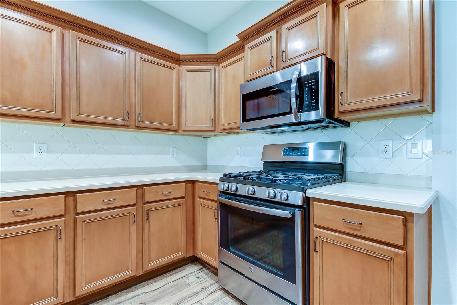 Image 36 of 55 For 14606 Bournemouth Road