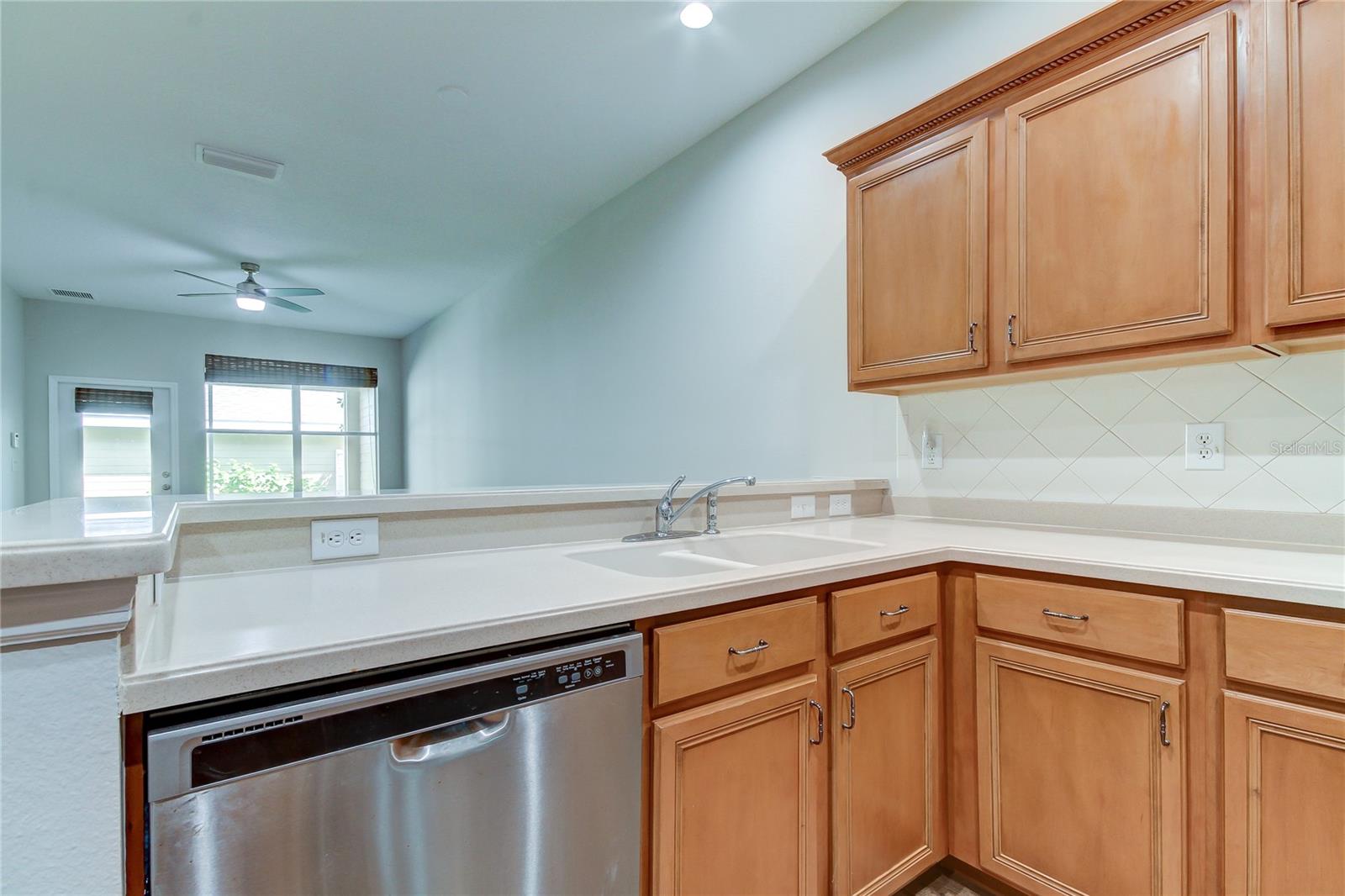 Image 37 of 55 For 14606 Bournemouth Road