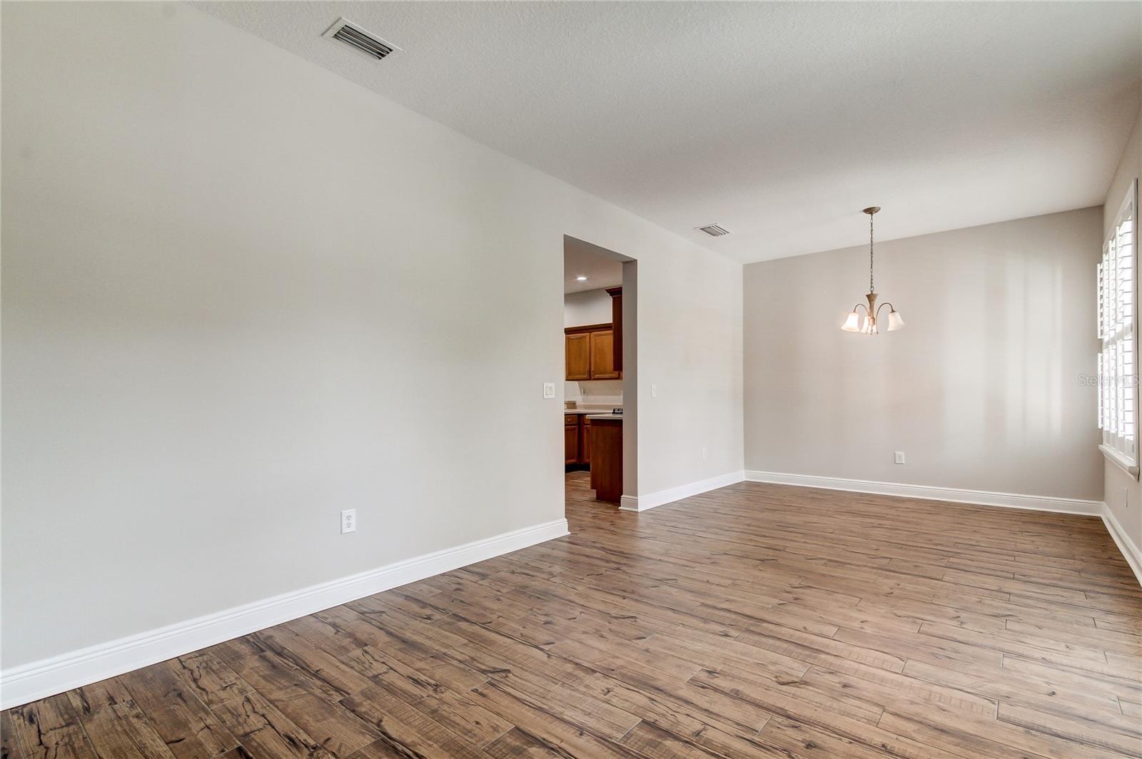 Image 44 of 55 For 14606 Bournemouth Road