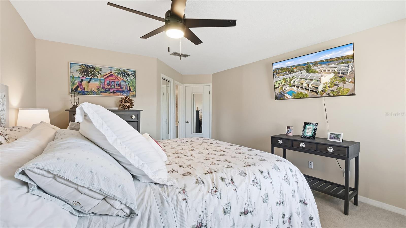 Image 18 of 34 For 318 Windrush Boulevard 9