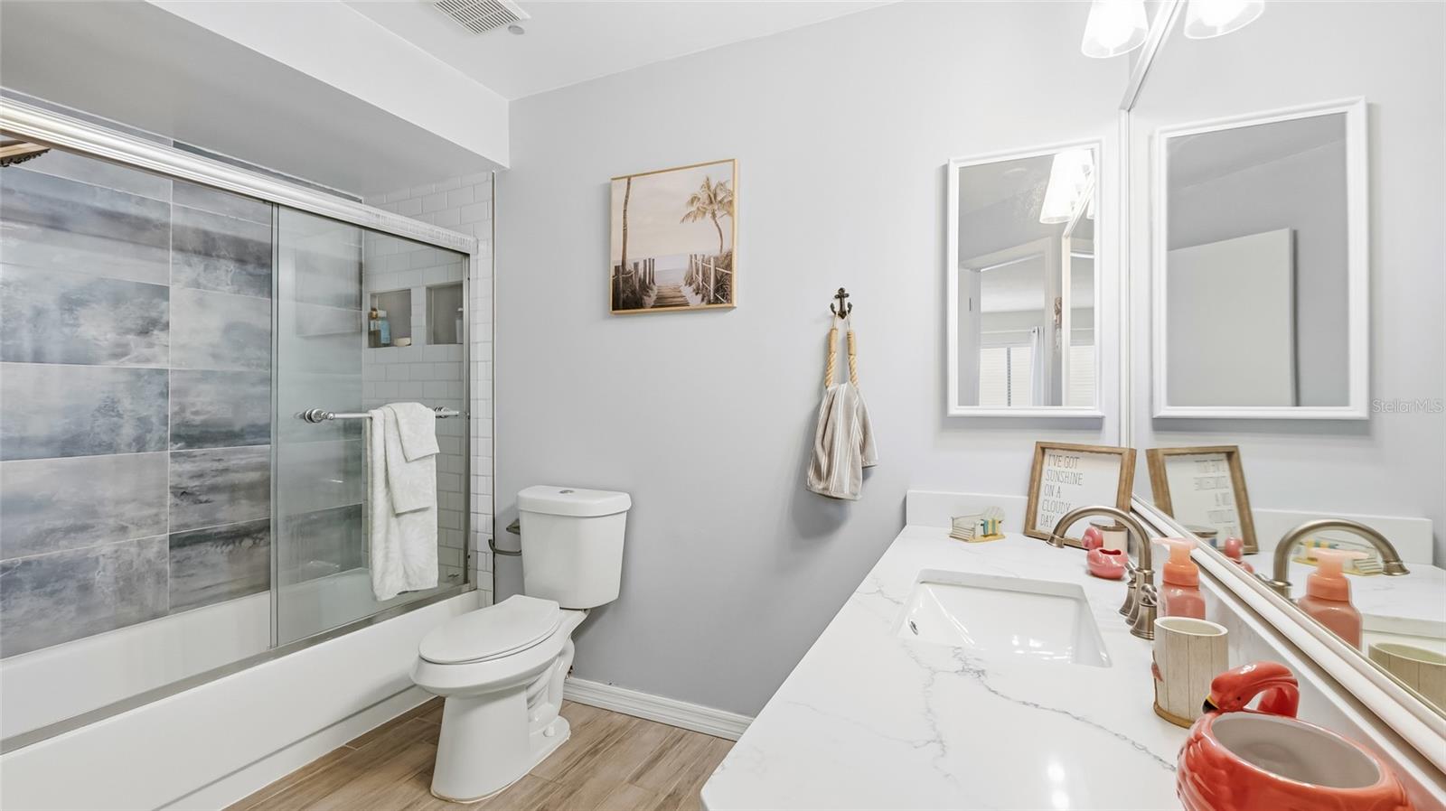 Image 19 of 34 For 318 Windrush Boulevard 9