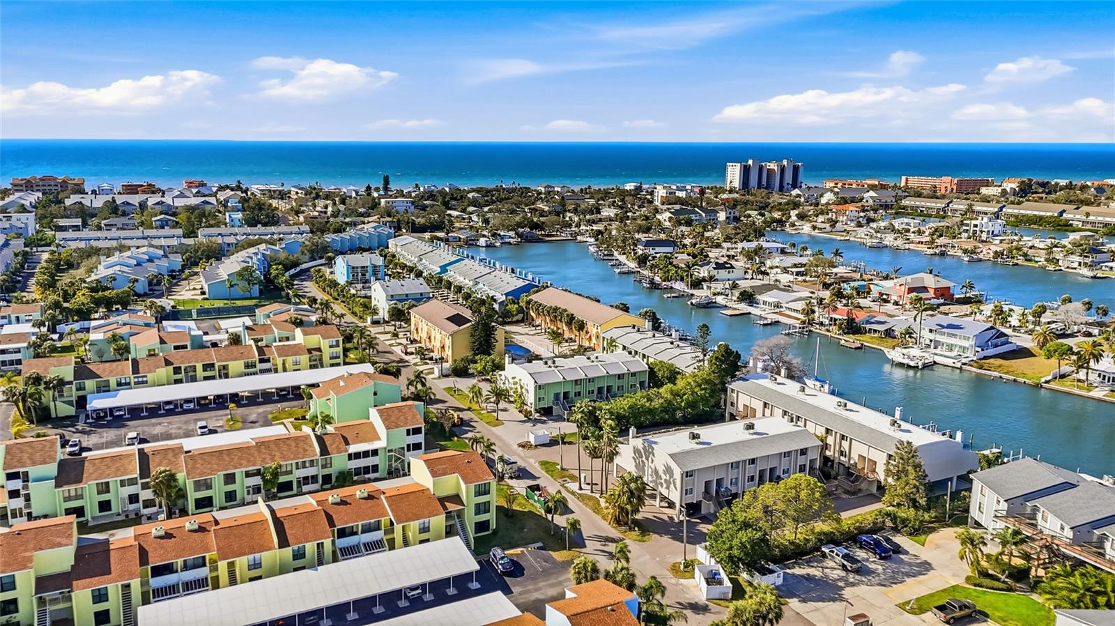 Image 30 of 34 For 318 Windrush Boulevard 9