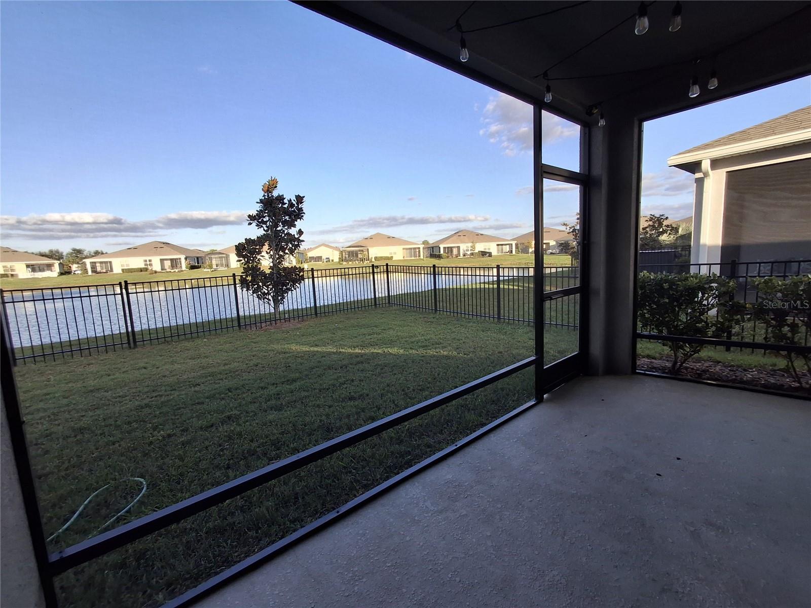 Image 15 of 39 For 7891 Stonebrook Circle