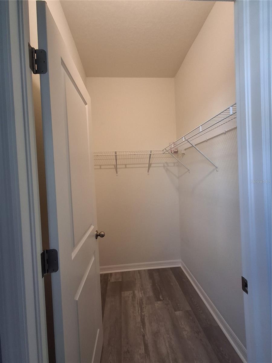 Image 19 of 39 For 7891 Stonebrook Circle