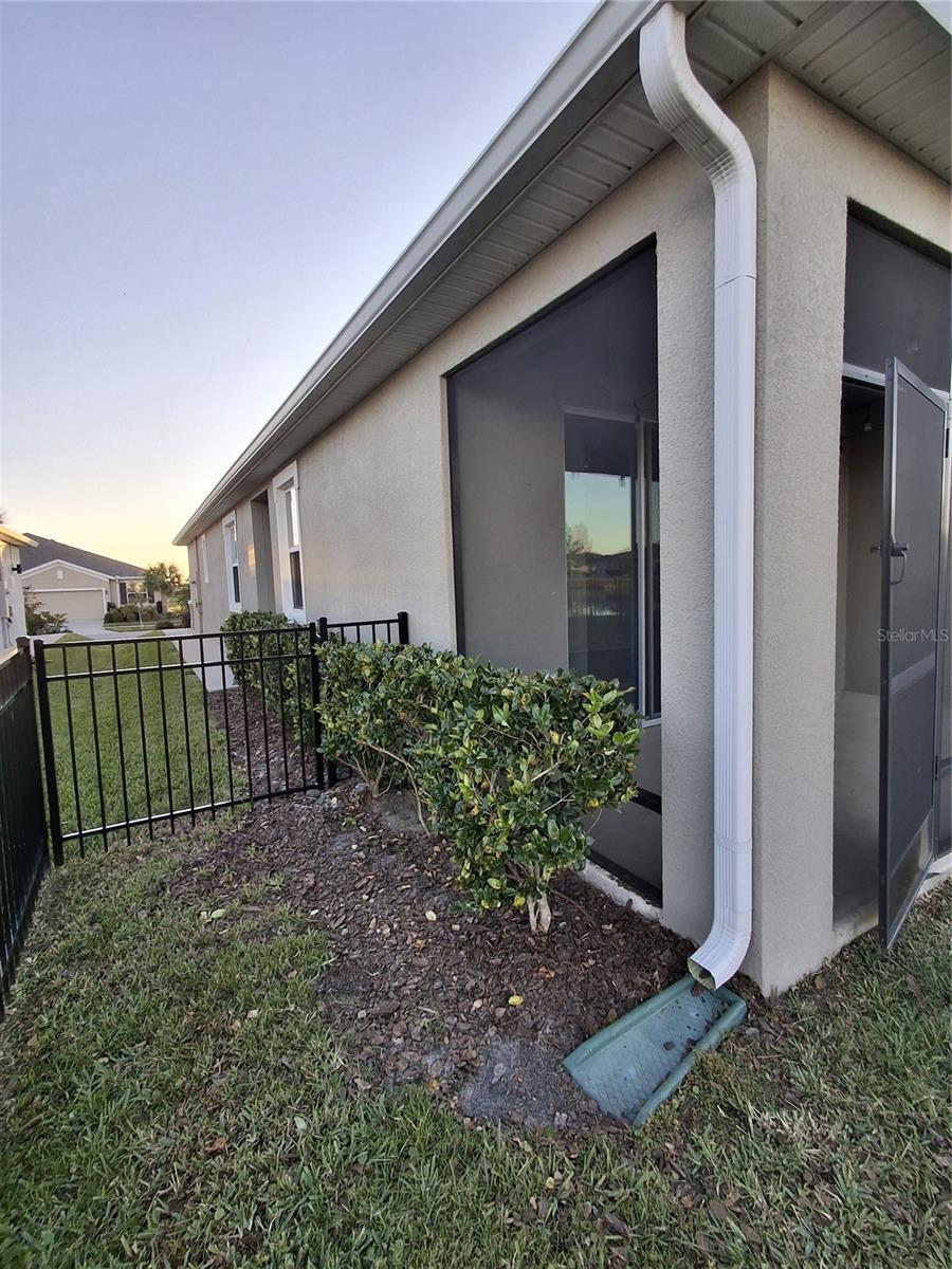 Image 7 of 39 For 7891 Stonebrook Circle