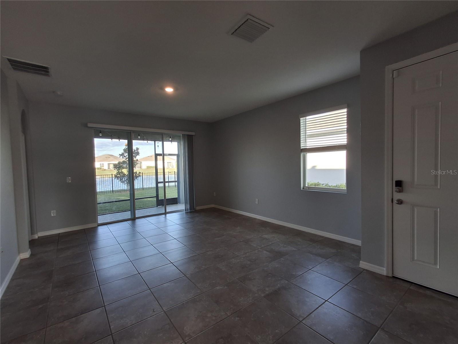 Image 9 of 39 For 7891 Stonebrook Circle