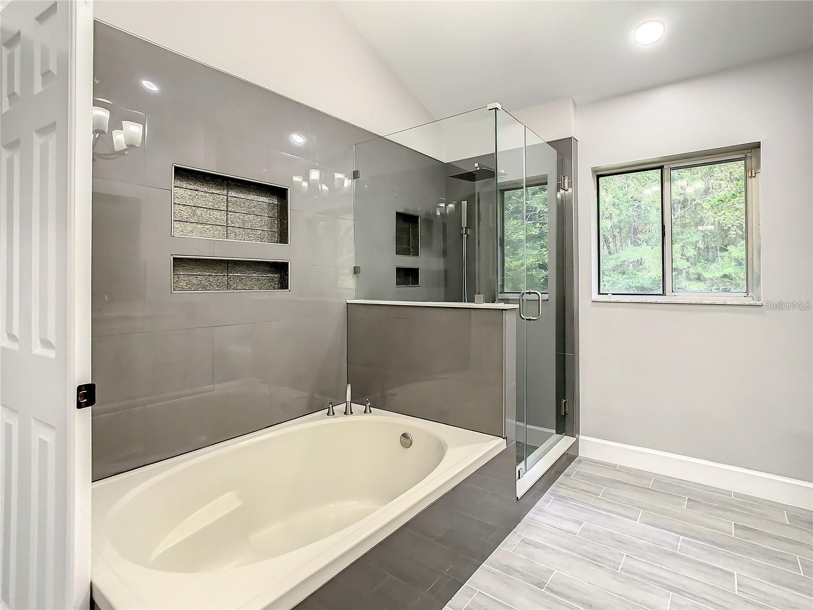 Image 33 of 53 For 6708 Yardley Way