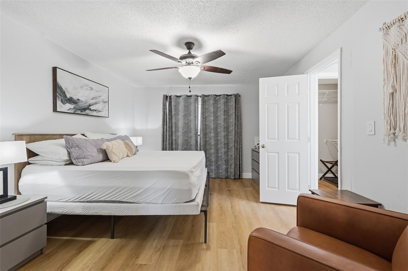 Image 11 of 55 For 12762 98th Street