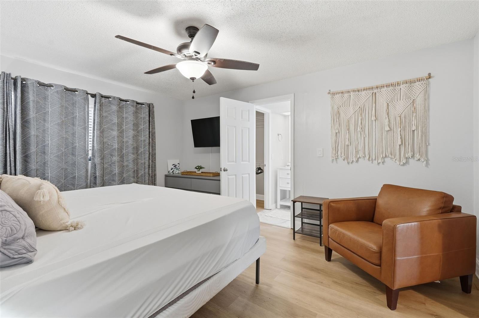 Image 12 of 55 For 12762 98th Street