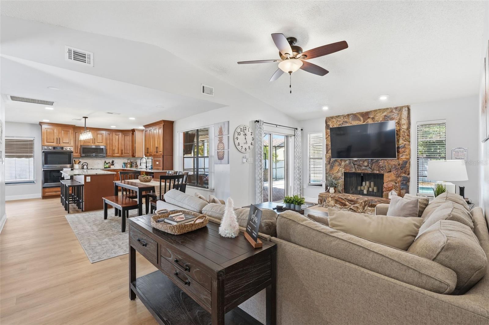 Image 20 of 55 For 12762 98th Street