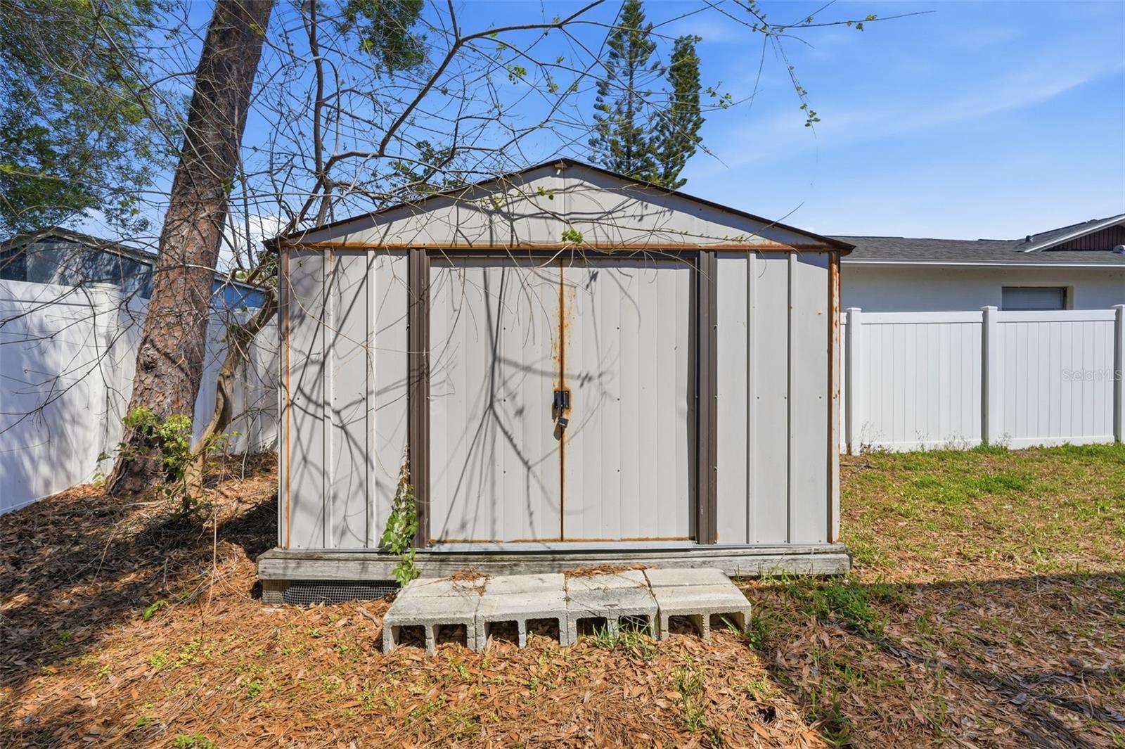 Image 42 of 55 For 12762 98th Street