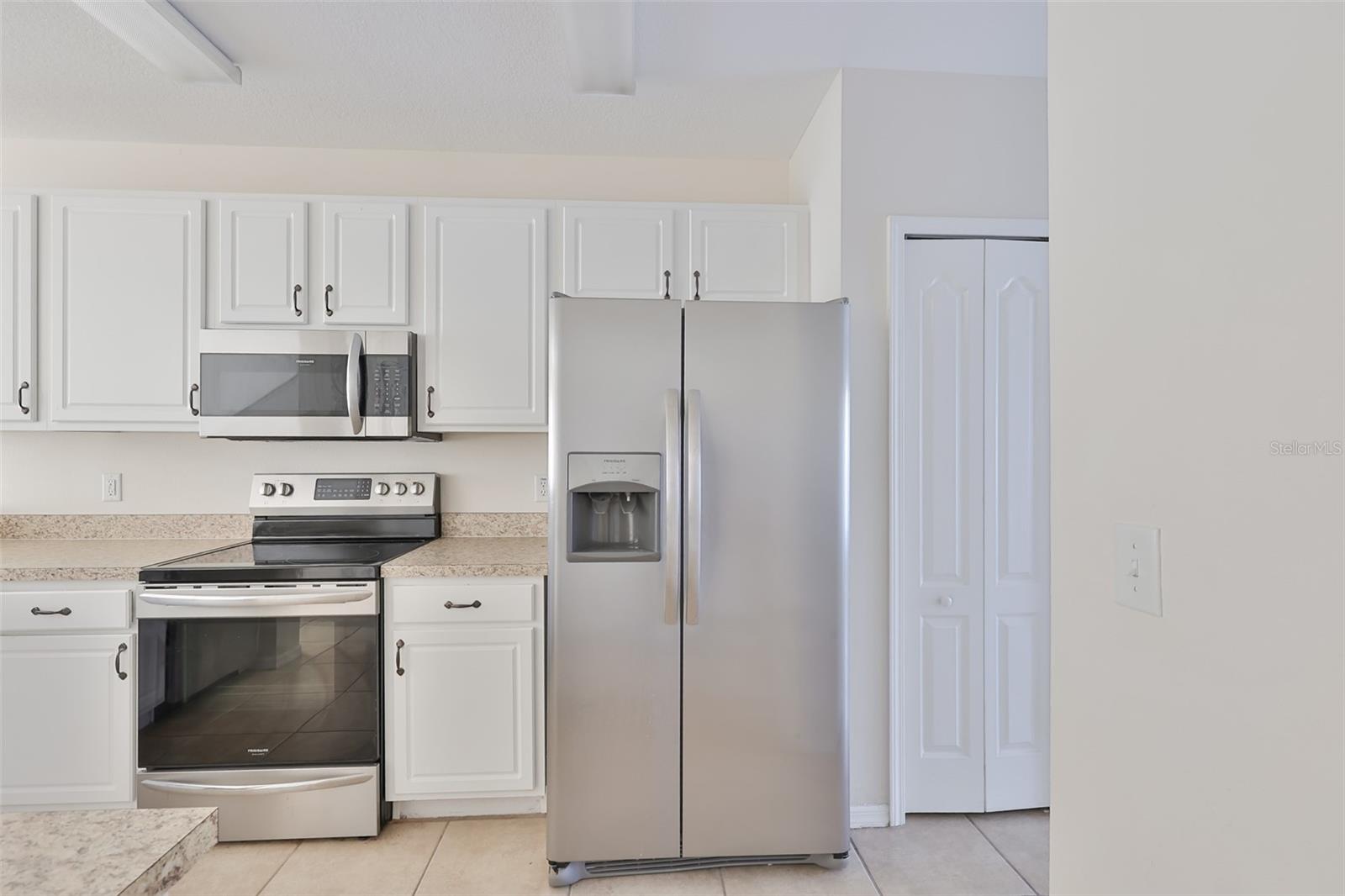 Image 11 of 53 For 15843 Fishhawk View Drive