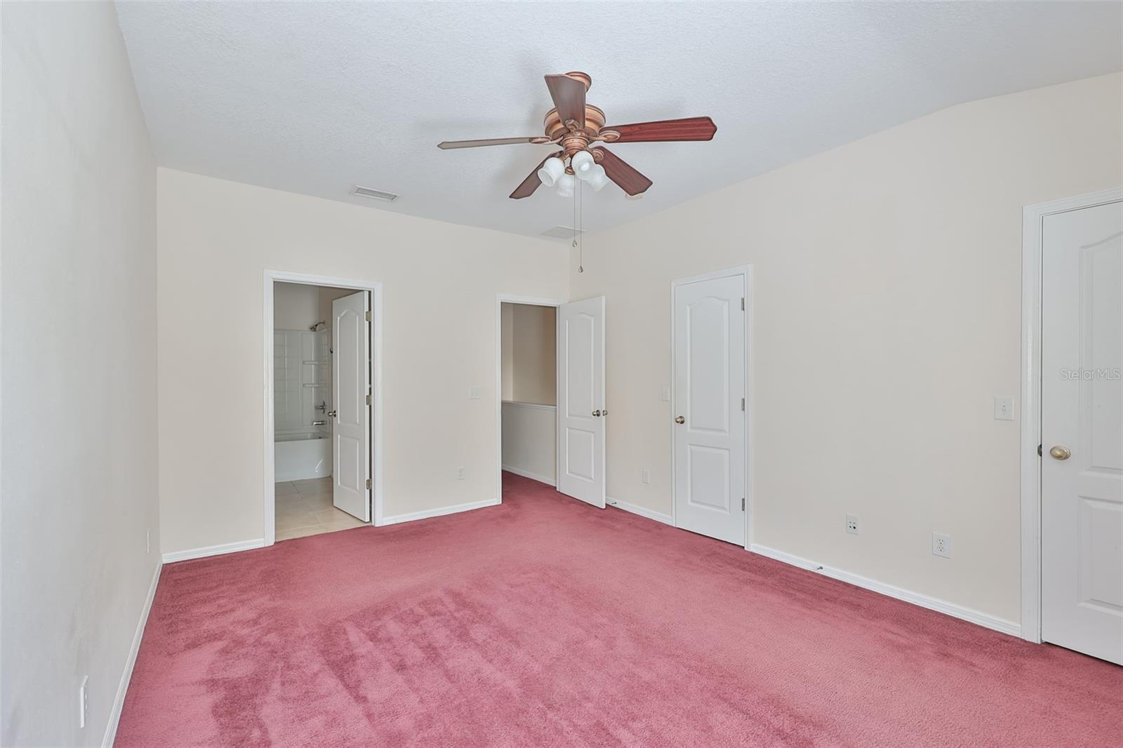 Image 18 of 53 For 15843 Fishhawk View Drive