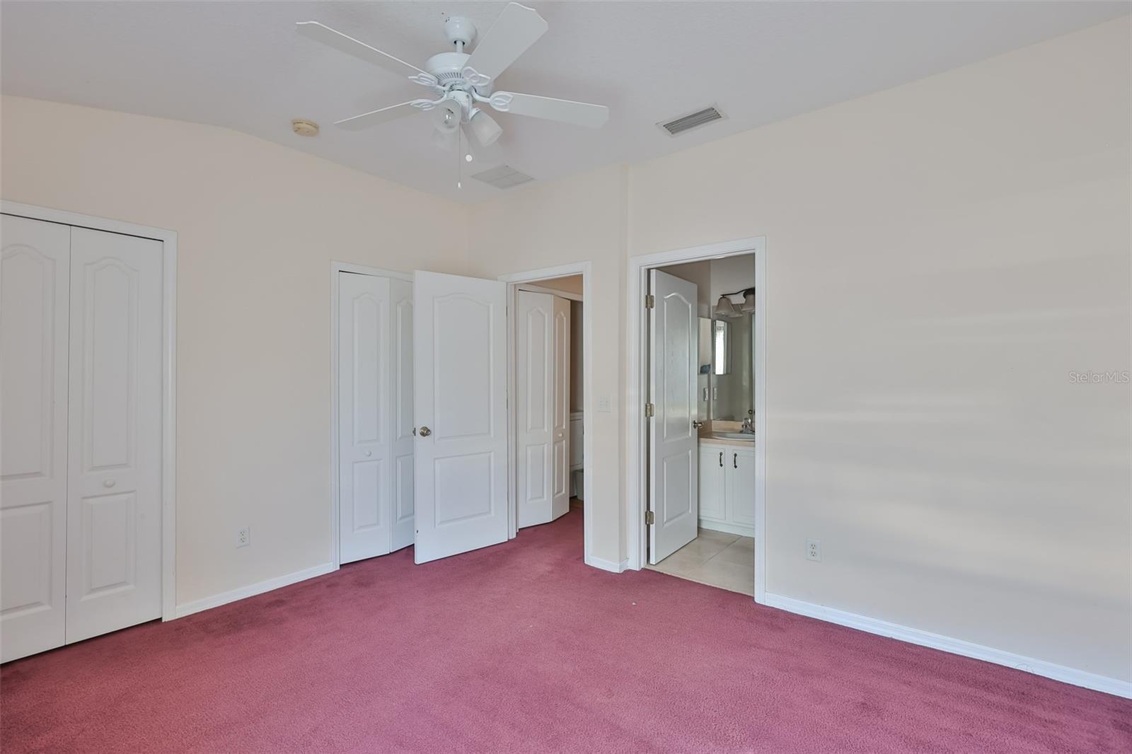 Image 22 of 53 For 15843 Fishhawk View Drive