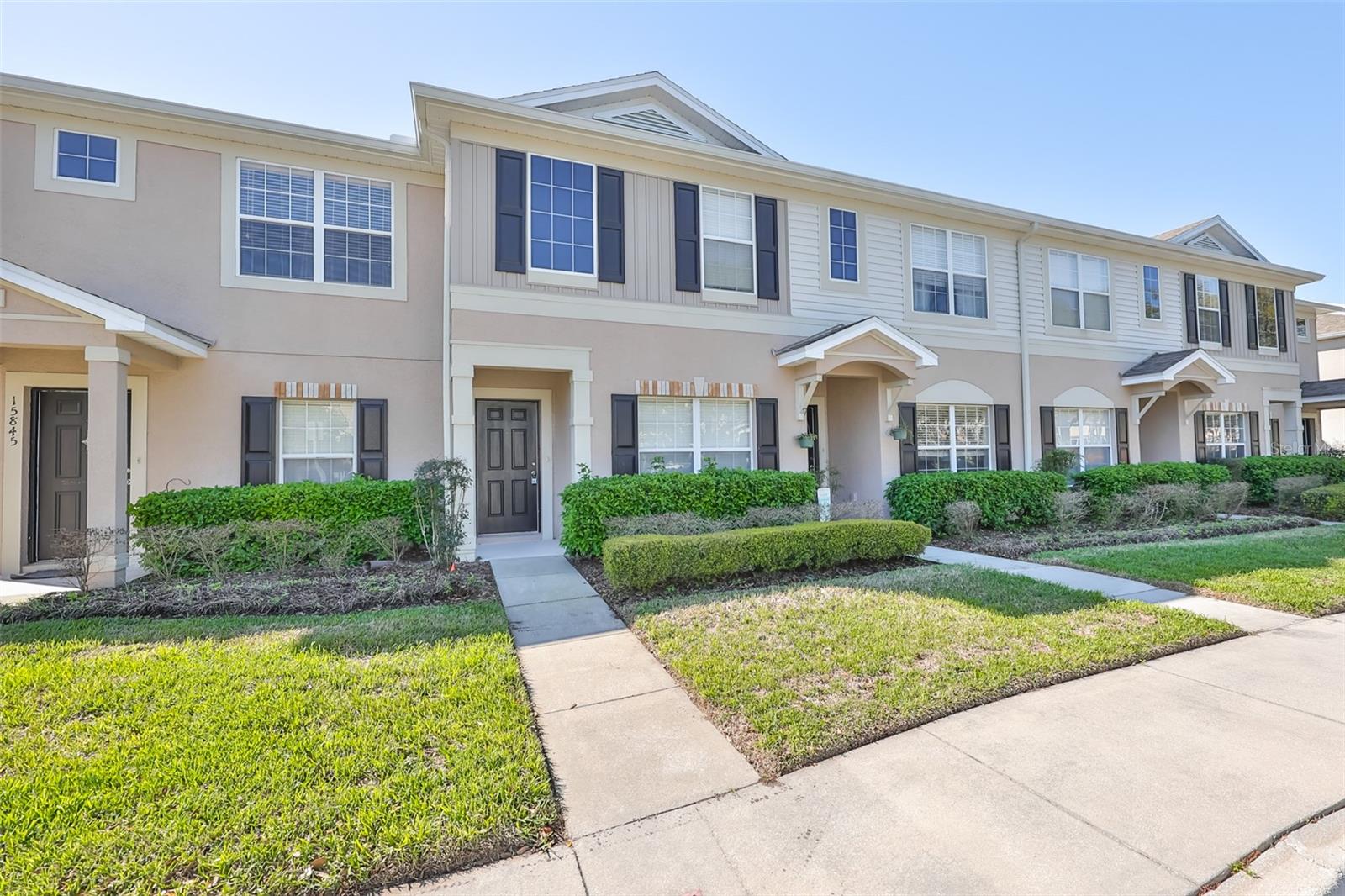 Image 37 of 53 For 15843 Fishhawk View Drive