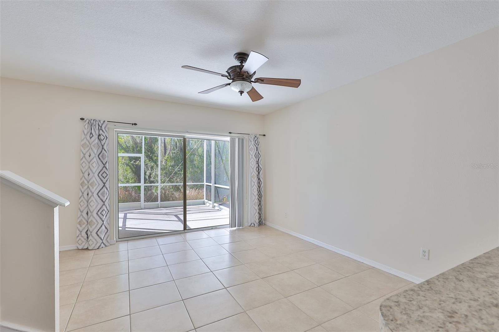 Image 5 of 53 For 15843 Fishhawk View Drive