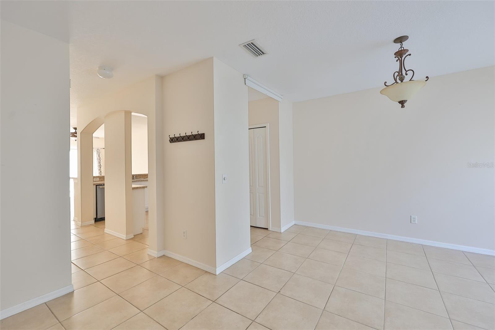 Image 9 of 53 For 15843 Fishhawk View Drive