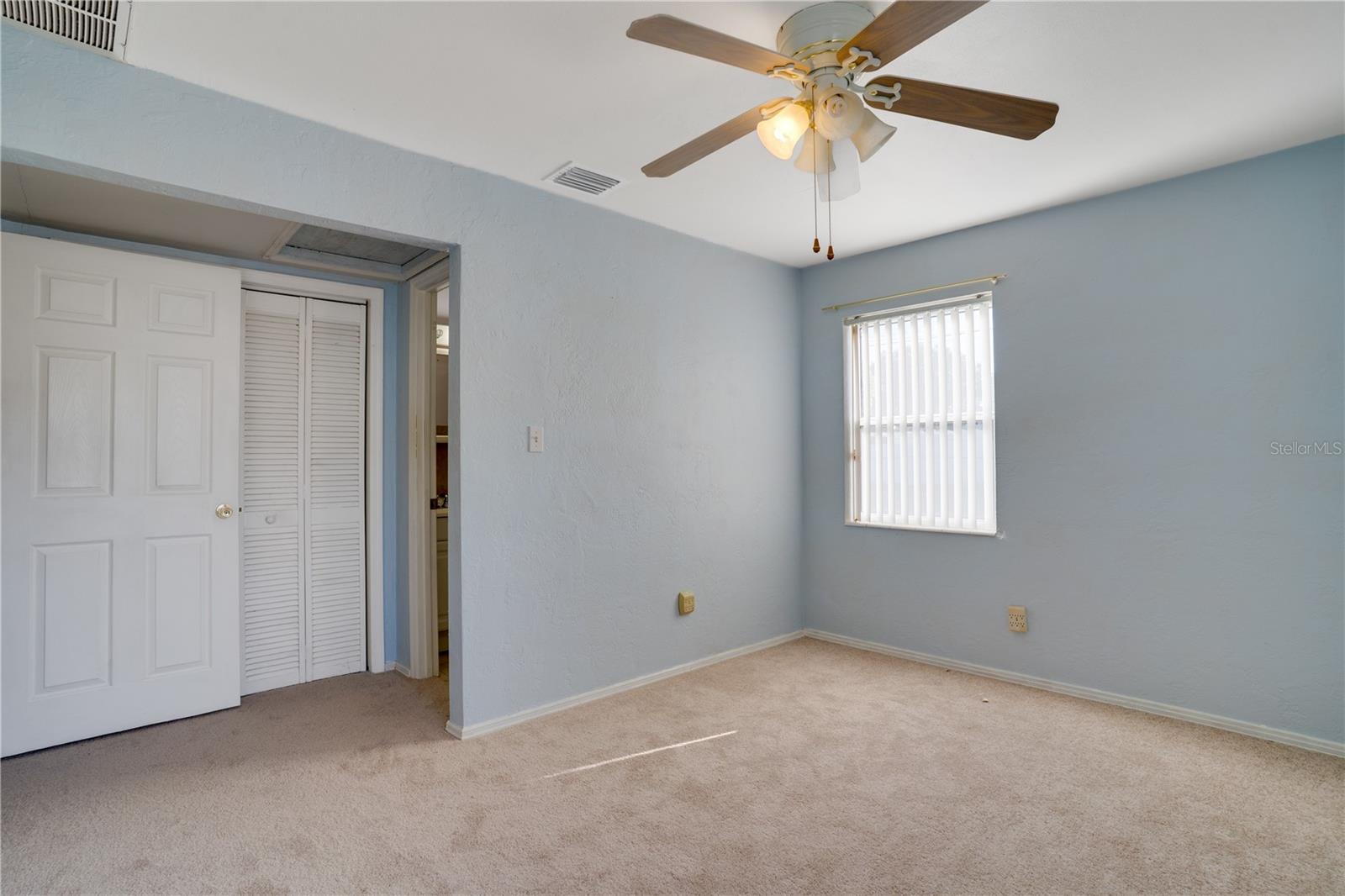 Image 18 of 37 For 2817 49th Street N