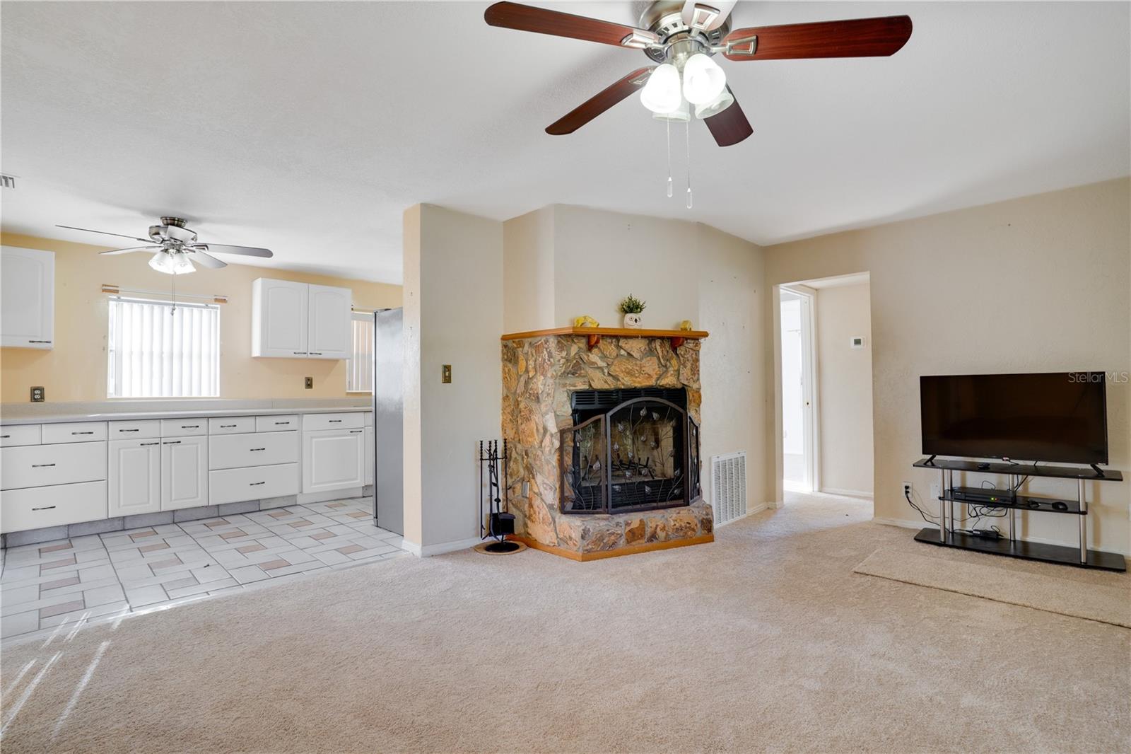 Image 6 of 37 For 2817 49th Street N