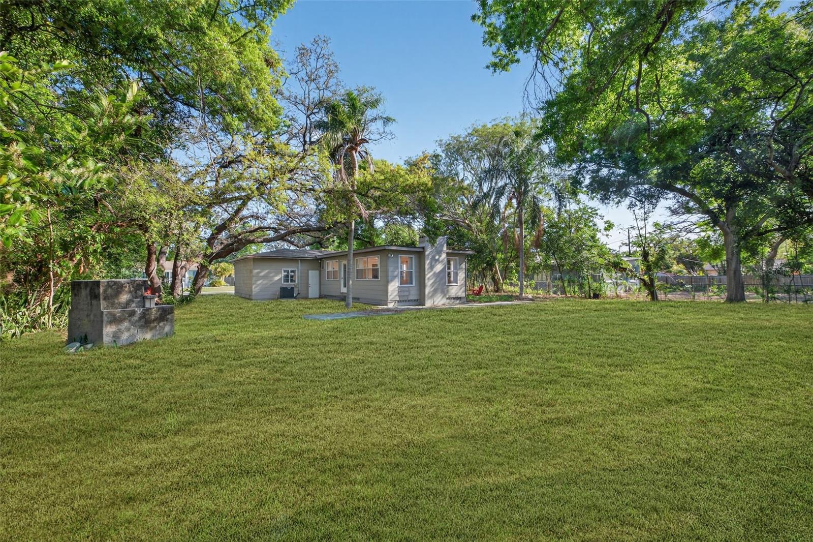 Image 19 of 28 For 1623 Dartmouth Street