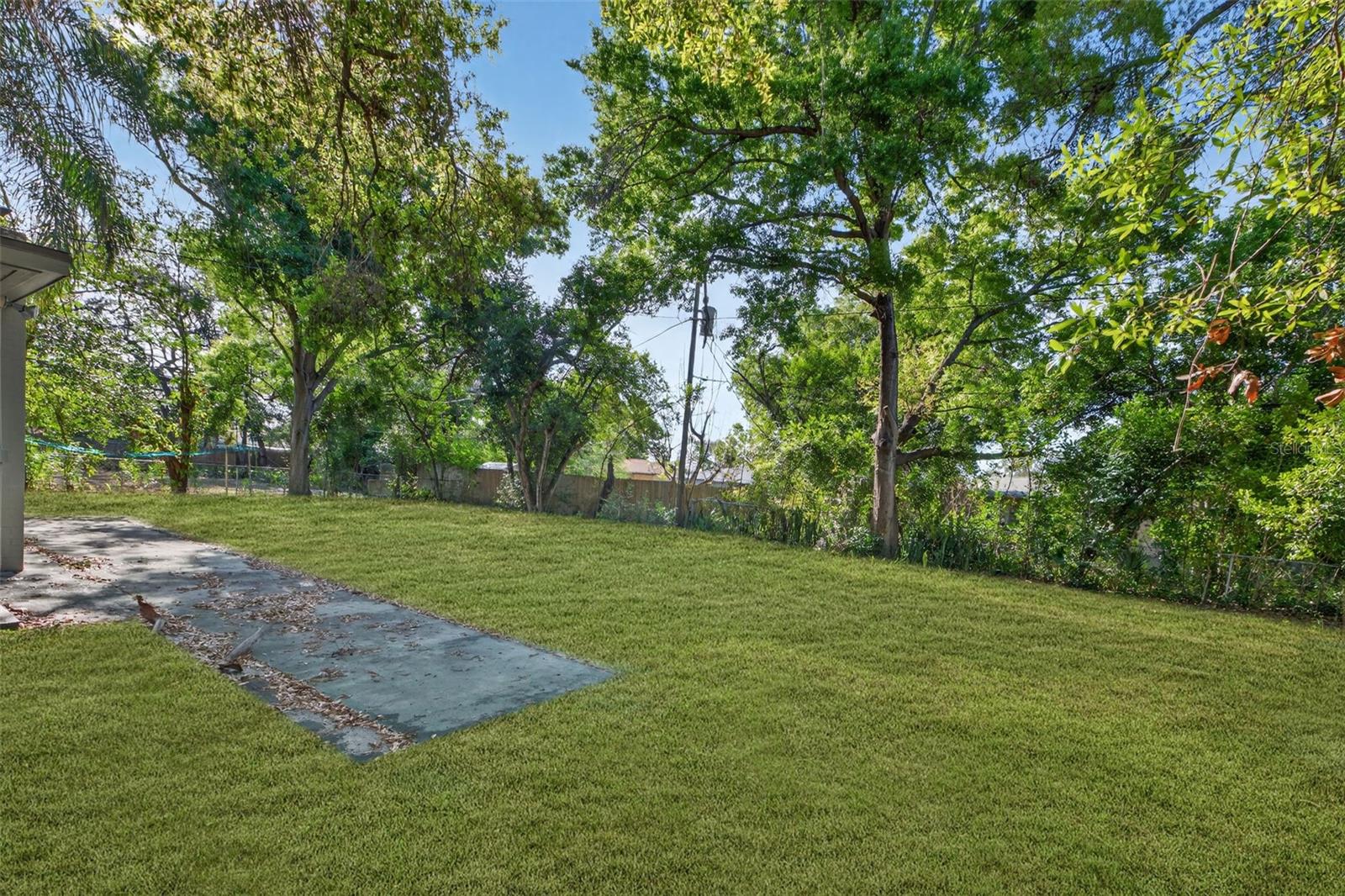 Image 21 of 28 For 1623 Dartmouth Street