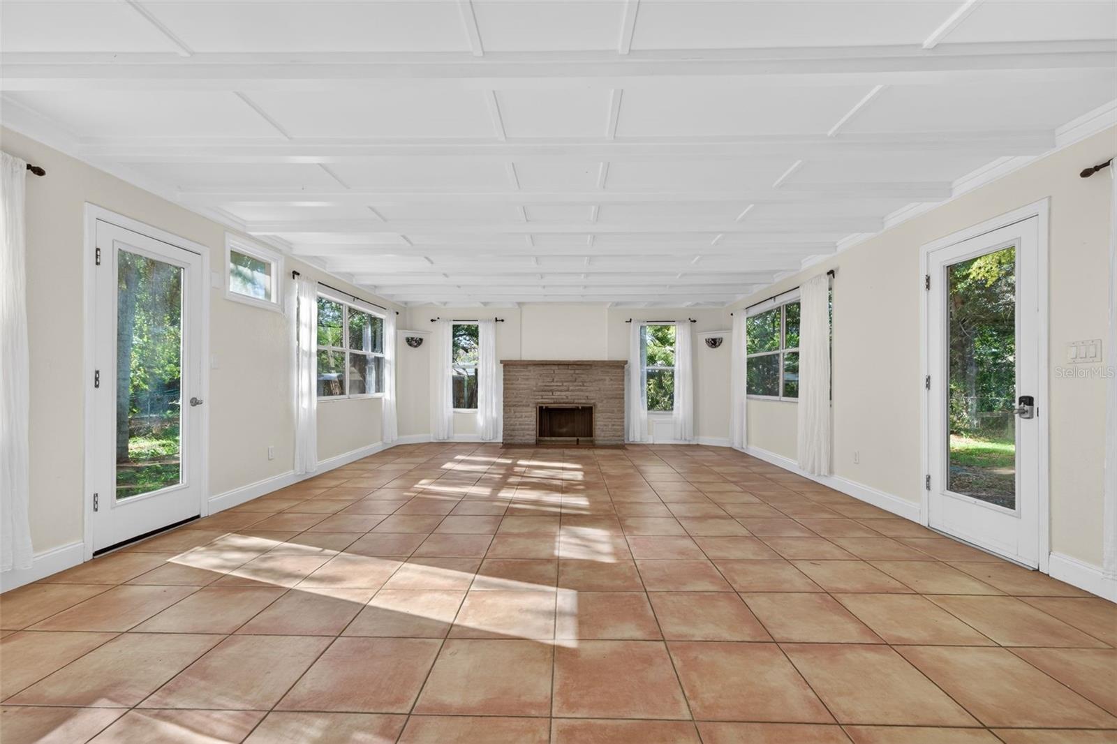 Image 3 of 28 For 1623 Dartmouth Street