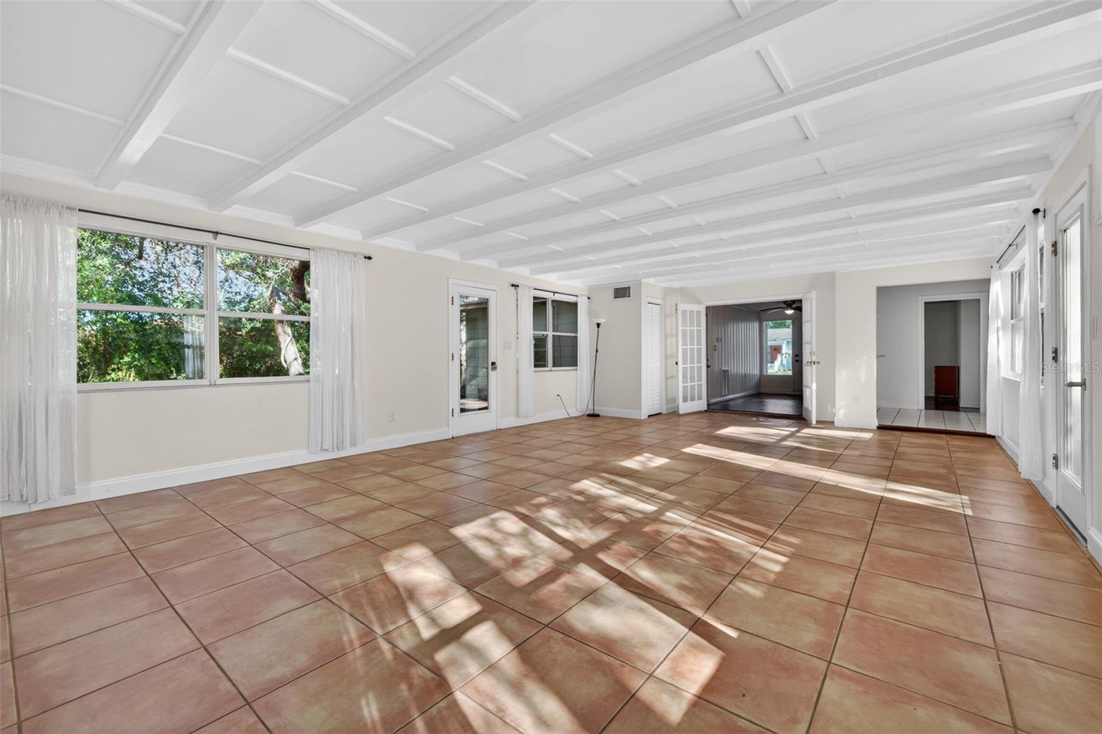 Image 6 of 28 For 1623 Dartmouth Street