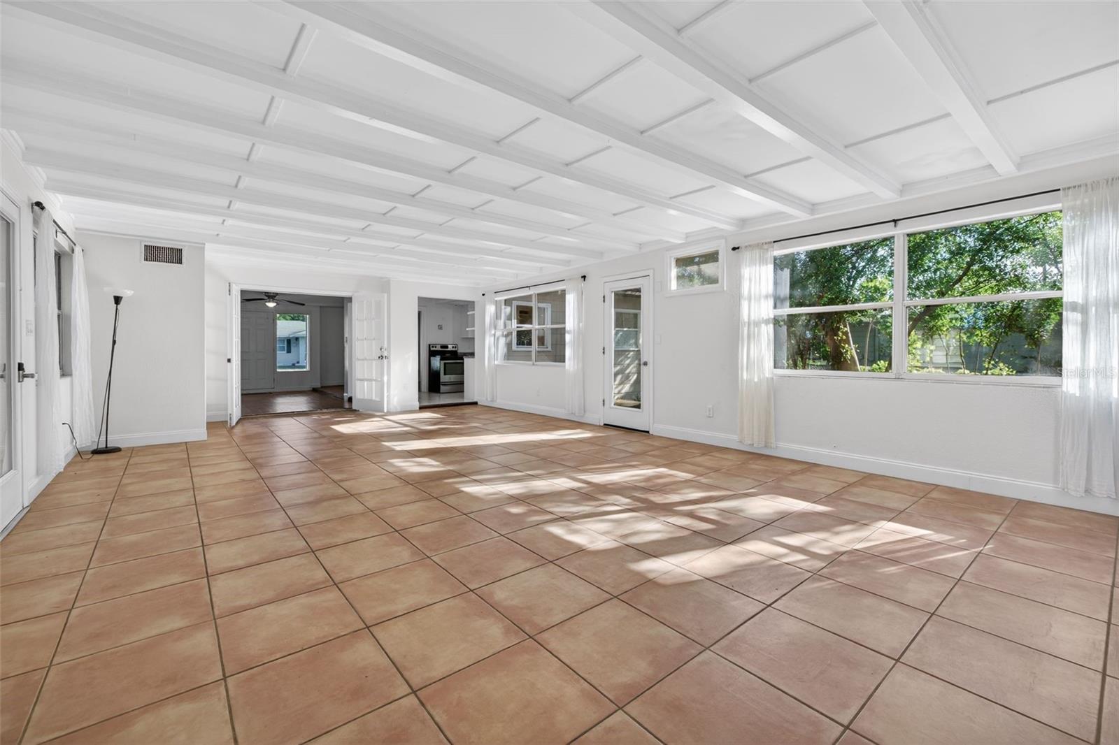 Image 7 of 28 For 1623 Dartmouth Street