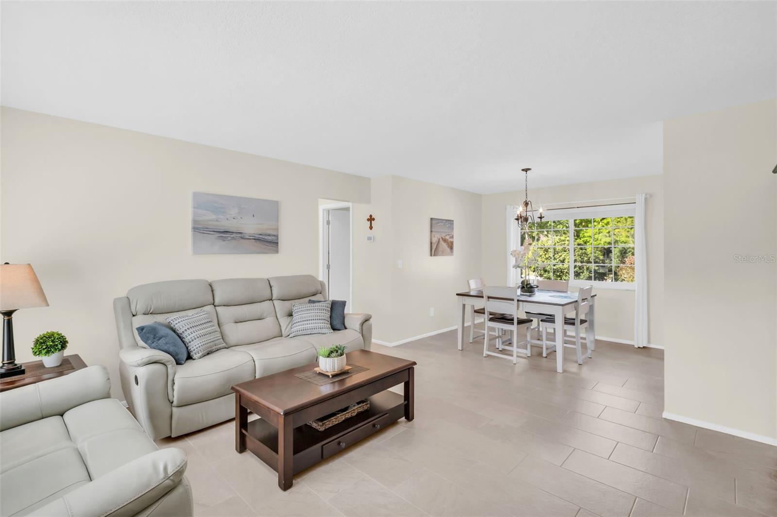 Image 10 of 57 For 2869 Doone Circle