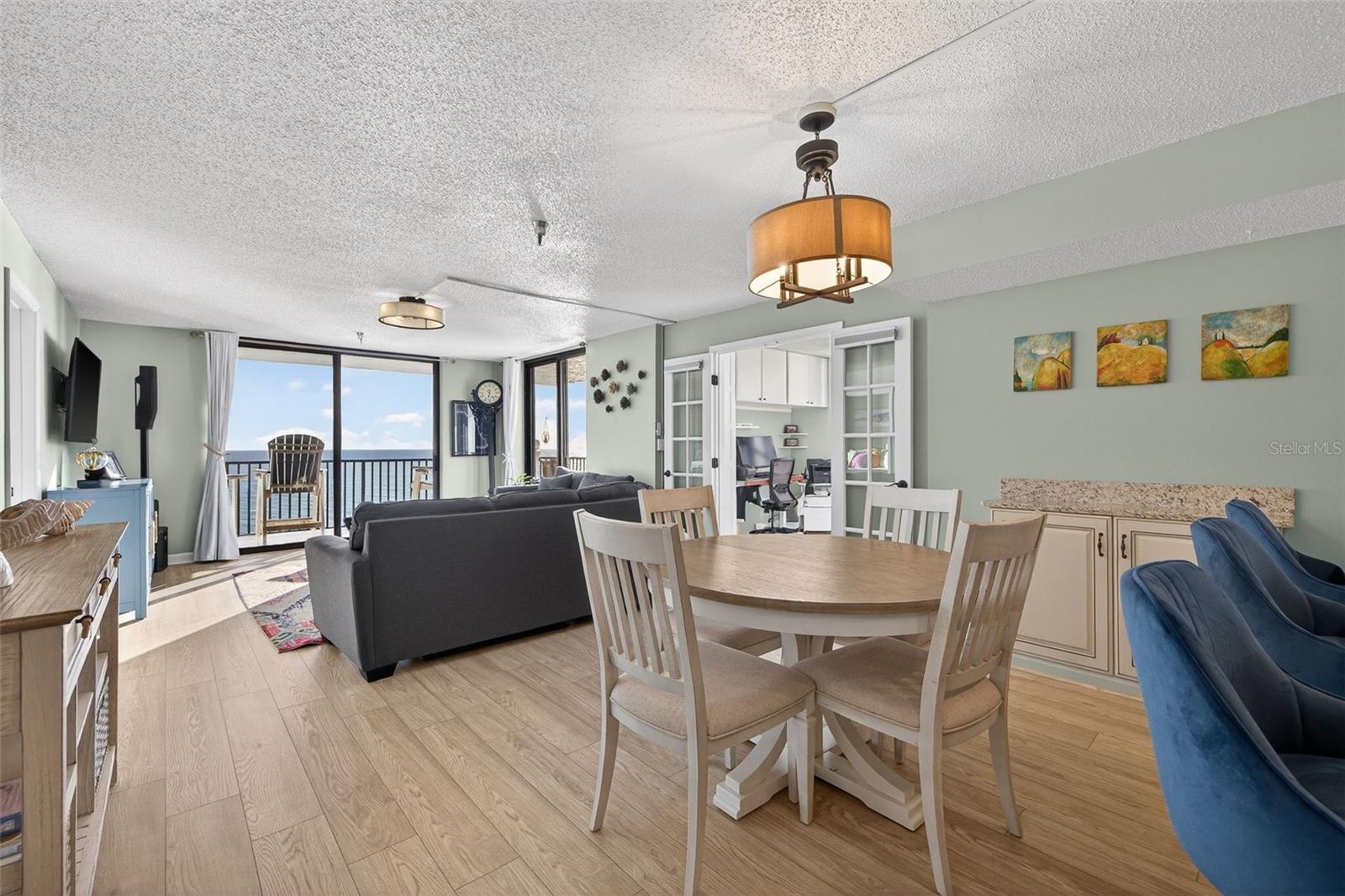 Image 12 of 43 For 15316 Gulf Boulevard 903