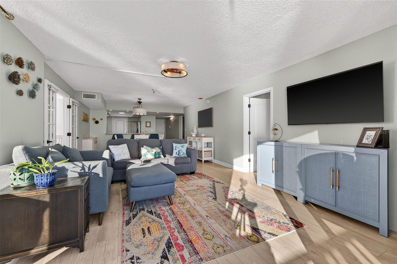 Image 15 of 43 For 15316 Gulf Boulevard 903