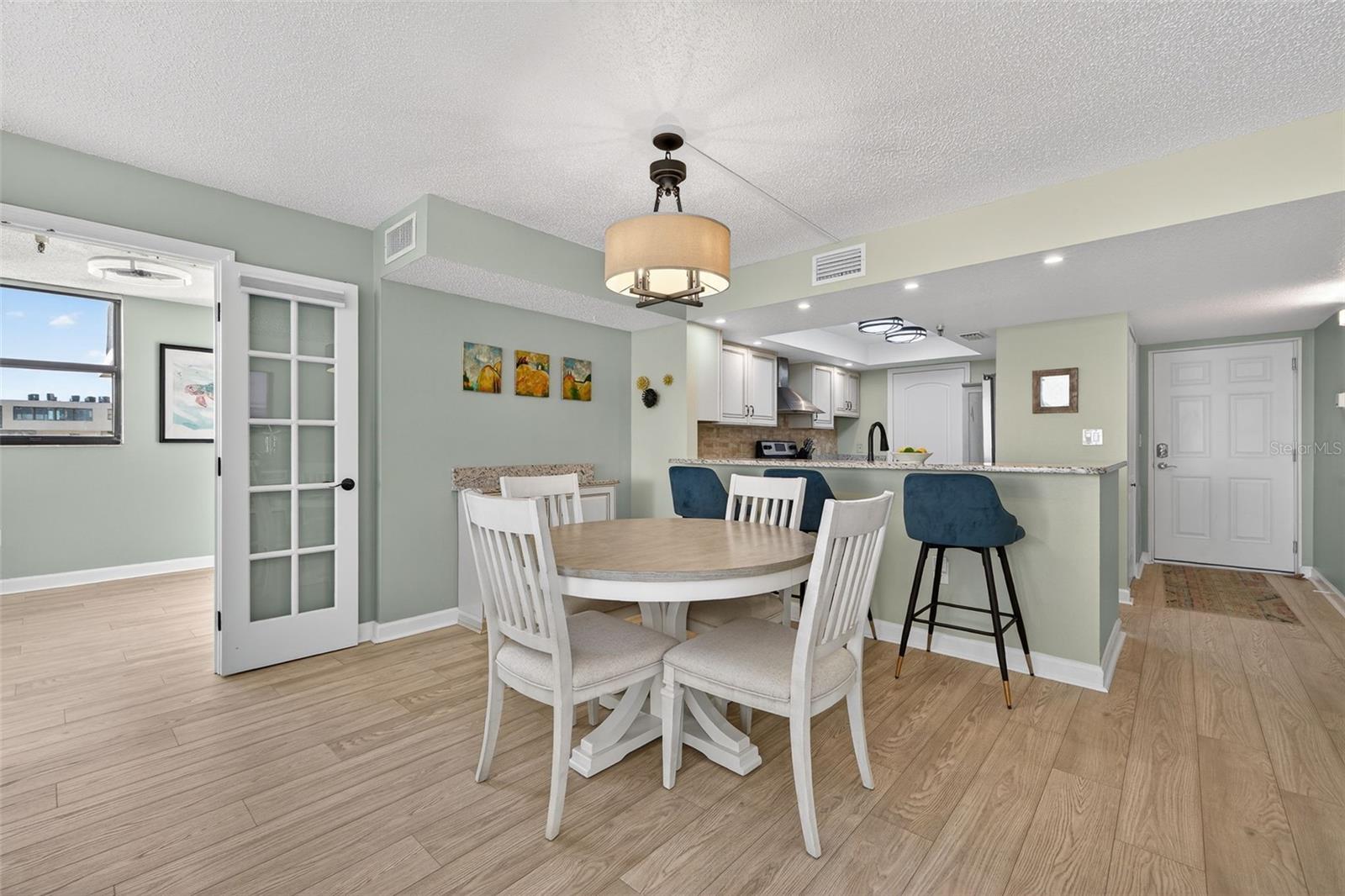 Image 17 of 43 For 15316 Gulf Boulevard 903